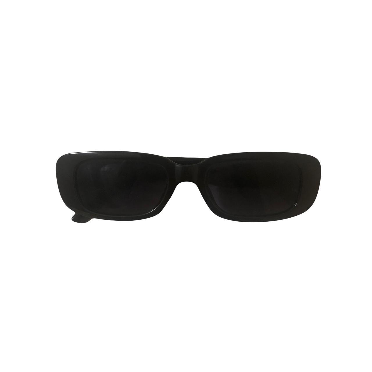 Urban Outfitters Women's Black Sunglasses Depop