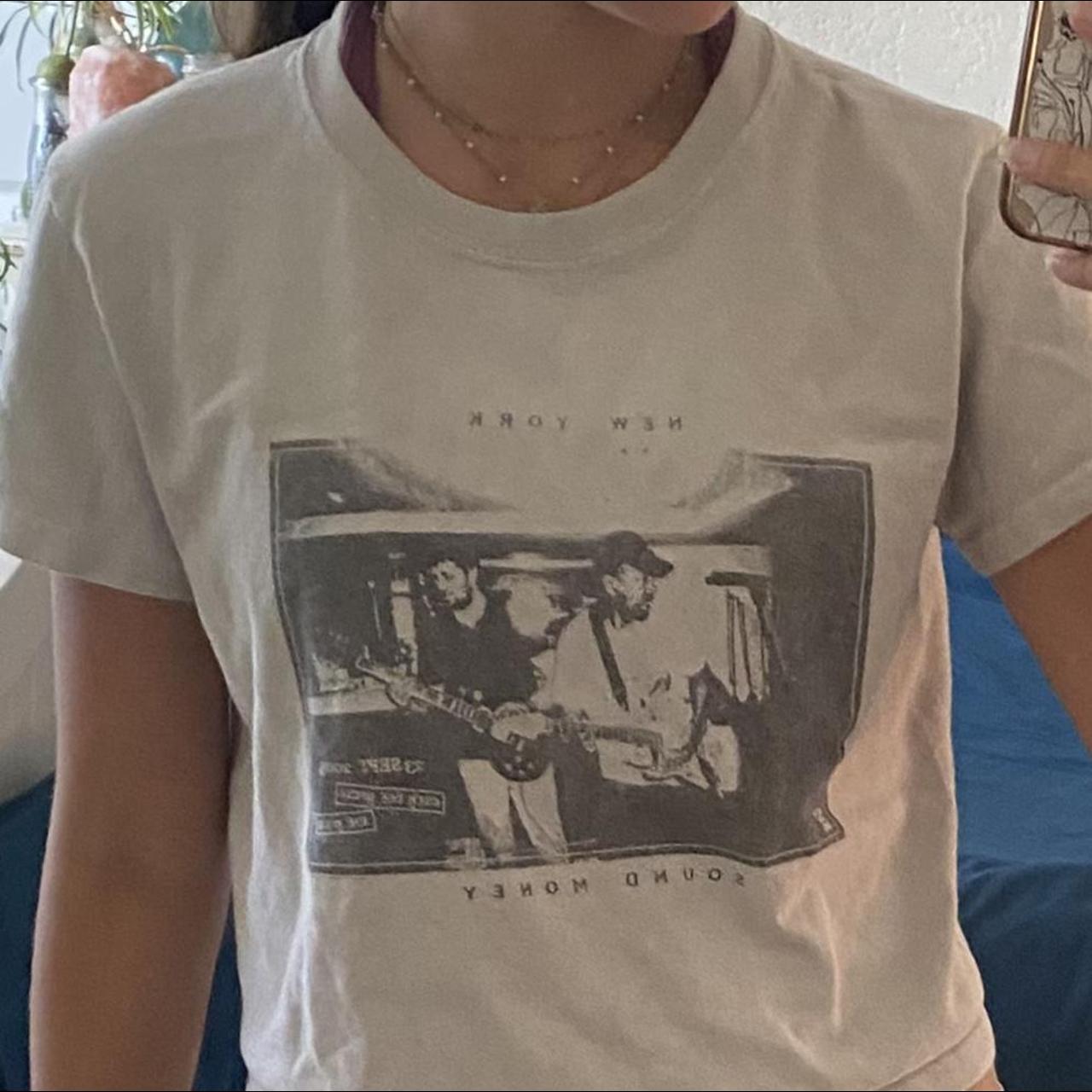 brandy melville graphic tee (size sm) 🦭 . worn only... Depop