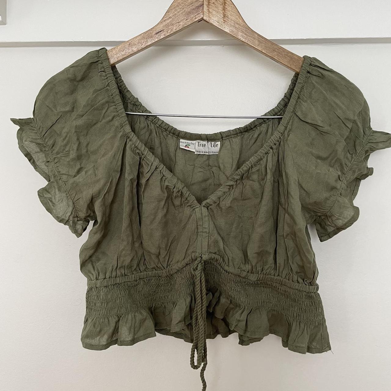 Women's Khaki and Green Crop-top | Depop