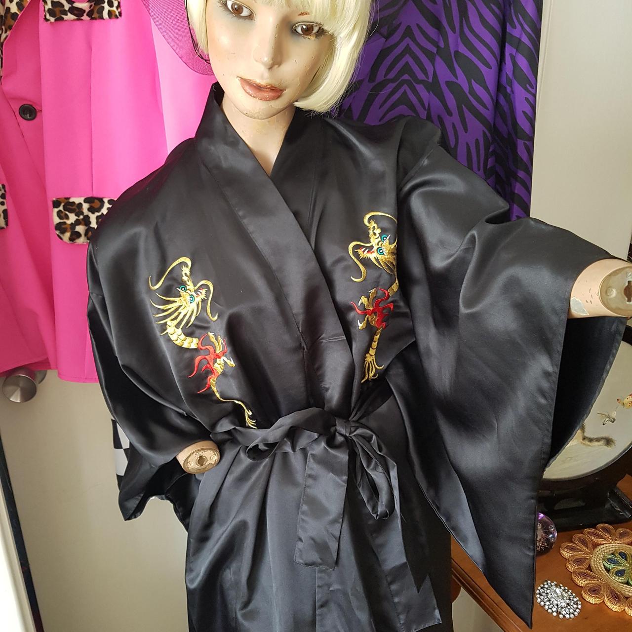 Japanese Kimono Dragon Robe In Majestic Gold Silver Depop 8116