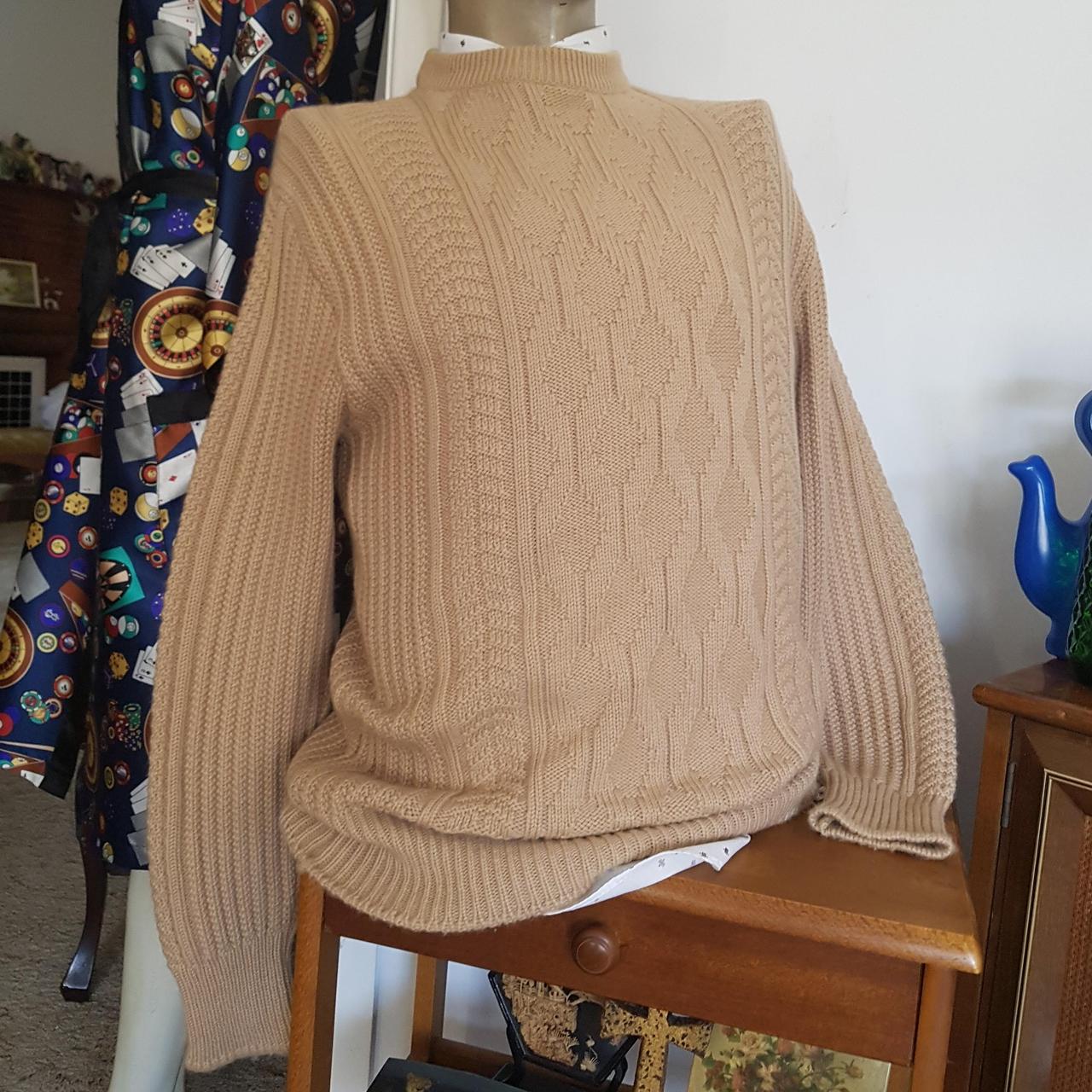 VINTAGE 80'S Beige Pure New Wool Knitwear Jumper... - Depop