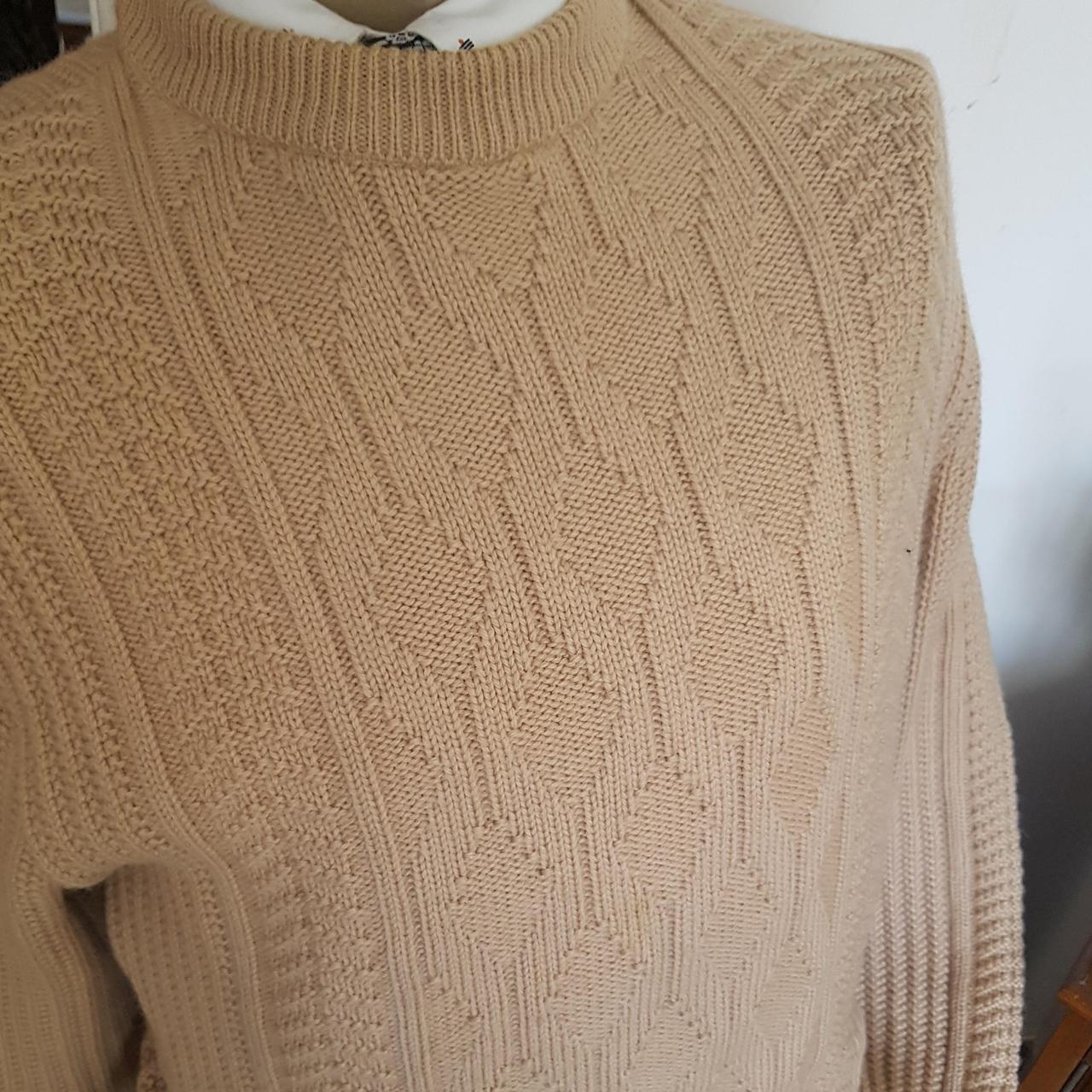 VINTAGE 80'S Beige Pure New Wool Knitwear Jumper... - Depop