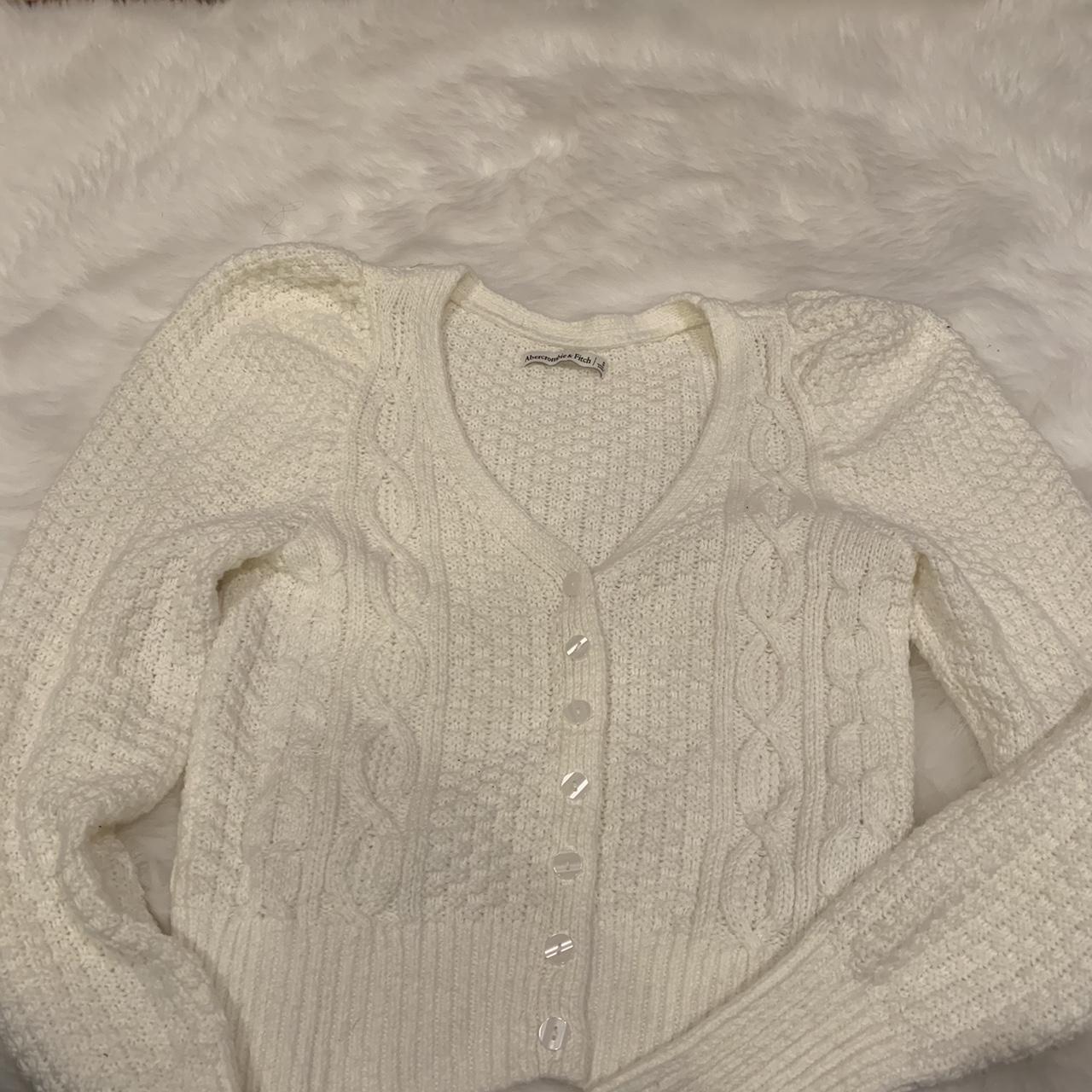 Abercrombie & Fitch Women's Cream and White Jumper