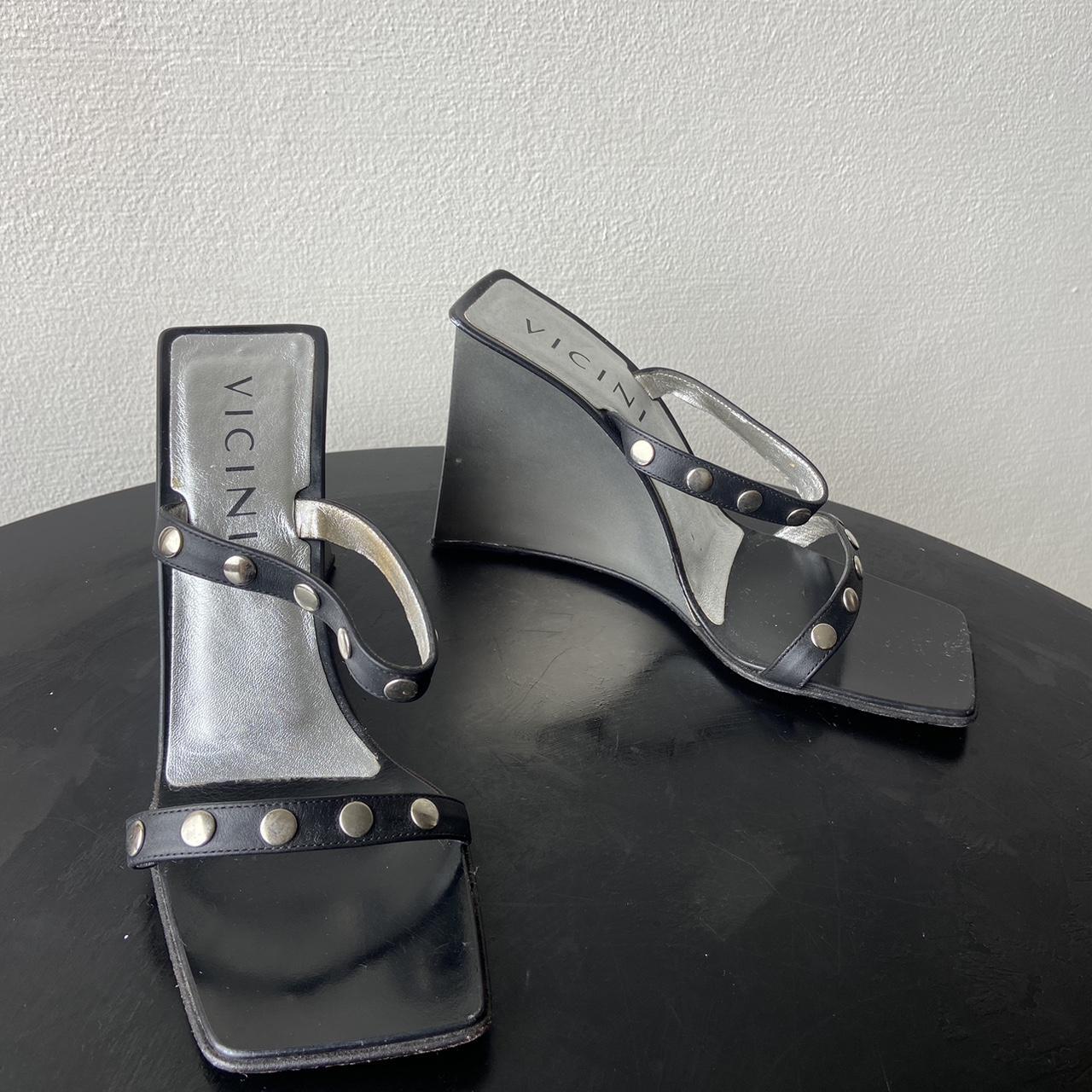 Narrow best sale silver sandals