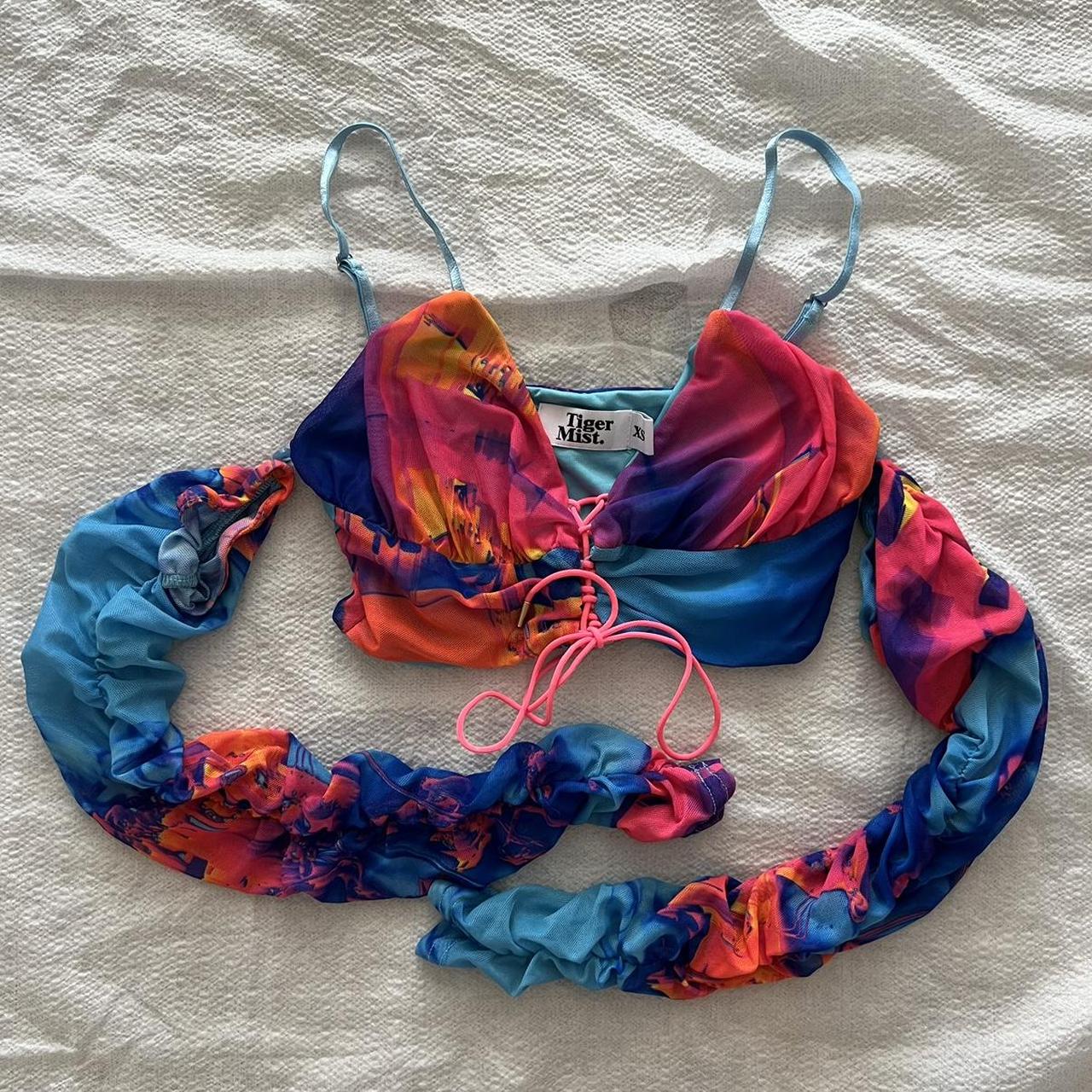 item listed by hello_kelli