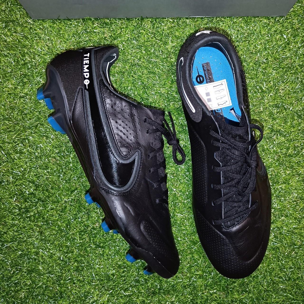 blue nike boots mens