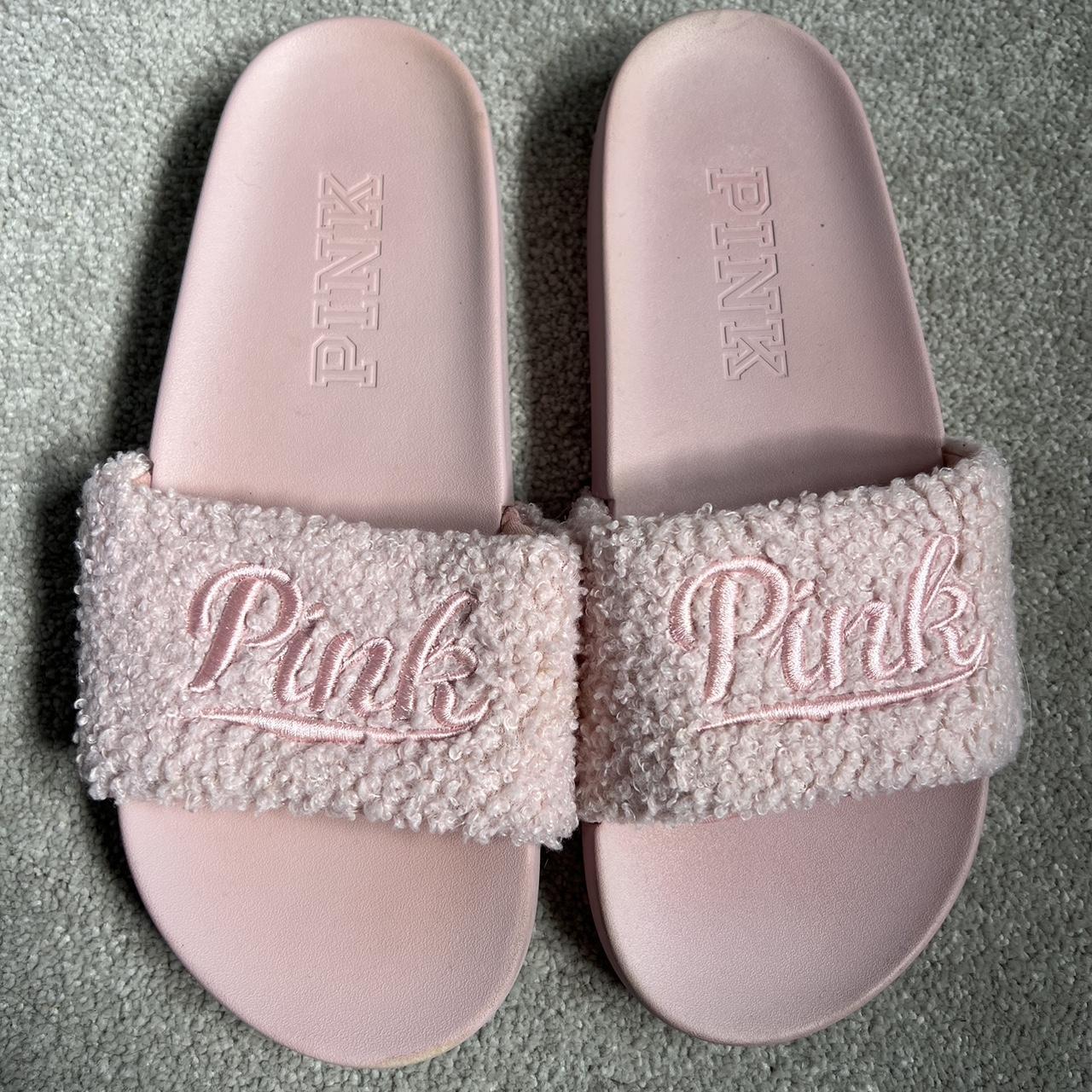 Very pretty Victoria Secret Pink sliders great Depop