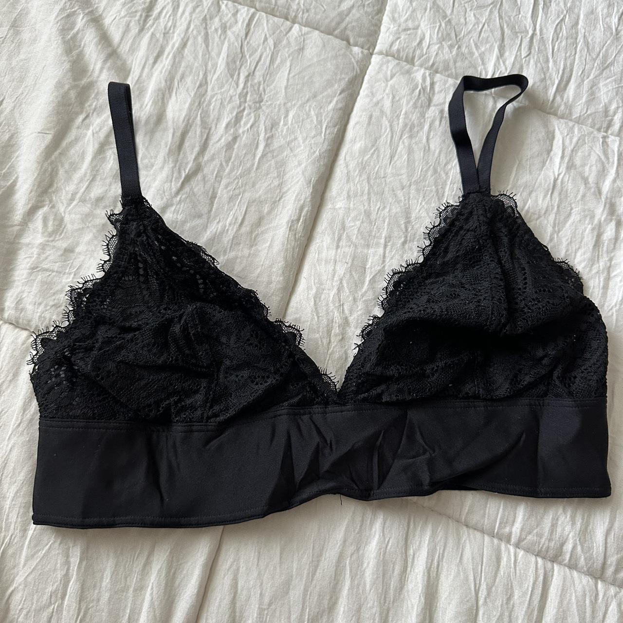 Hollister bralette sizing hotsell