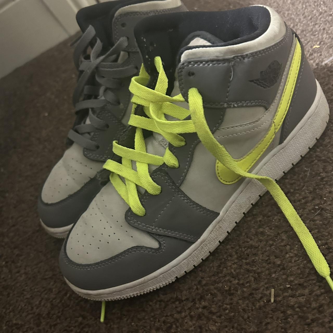 smoke grey jordan 1 size 5.5