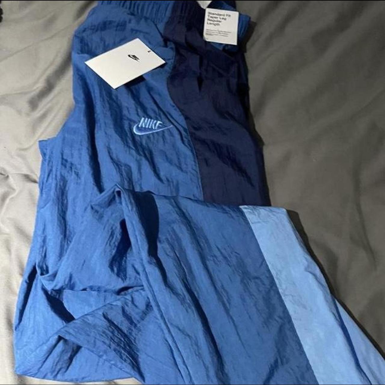 womens blue nike joggers