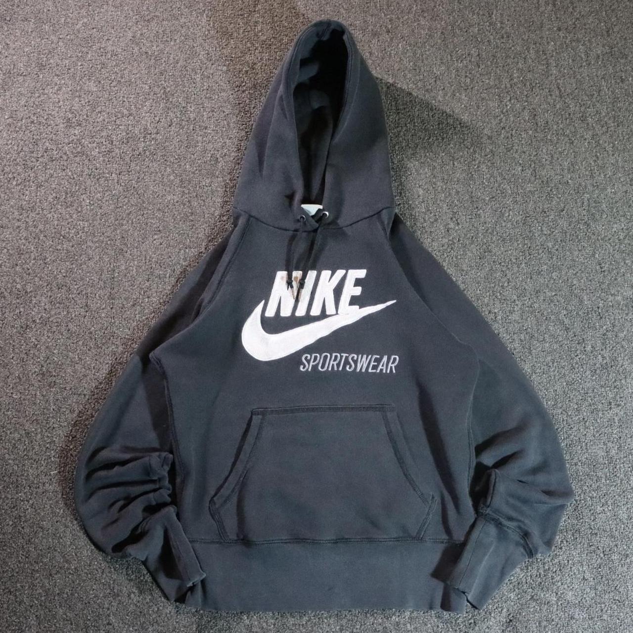 item listed by cteeziee