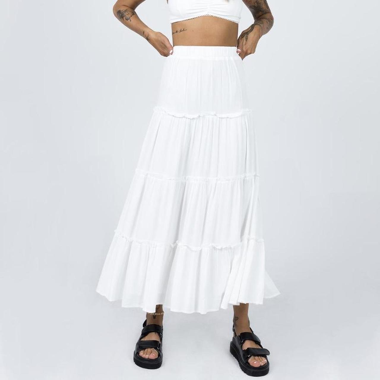 Princess Polly Women's White Skirt Depop