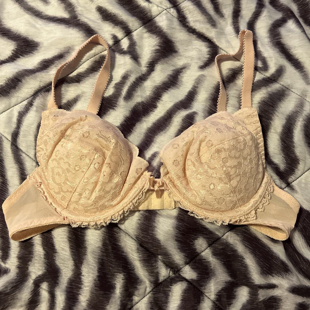 36A bra, I think I bought this in Mexico. Brand