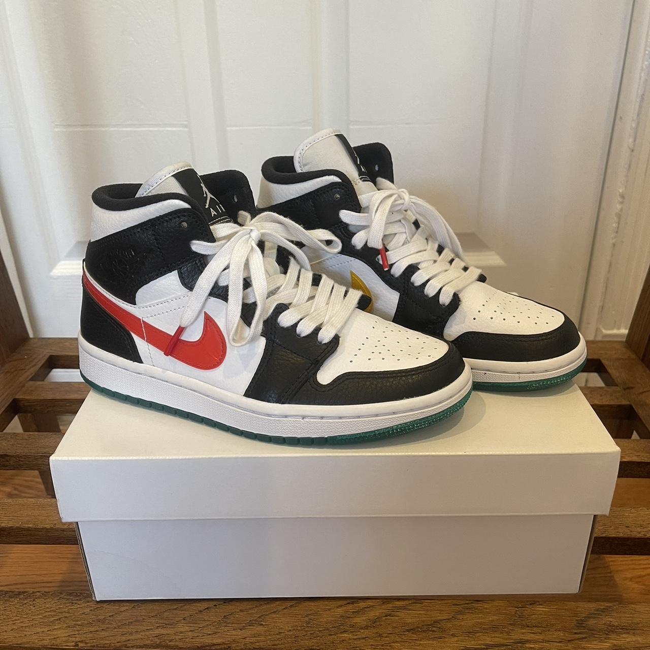 womens air jordan 1 mid alternate swoosh