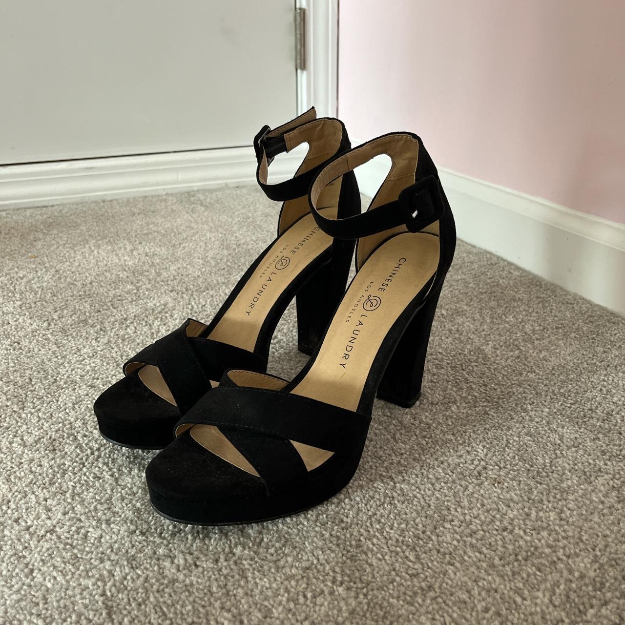 Chinese laundry deals black strappy heels