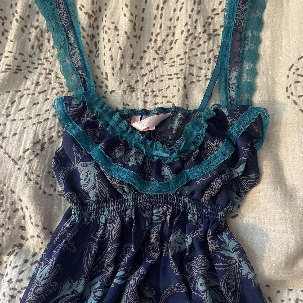 item listed by shoegal_