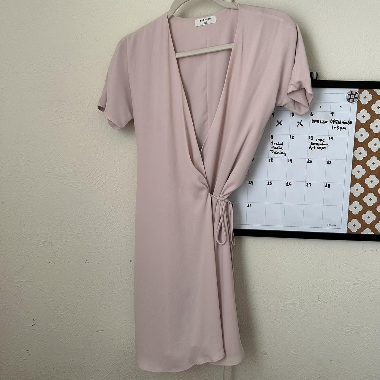 Aritzia Women's Pink Dress Depop