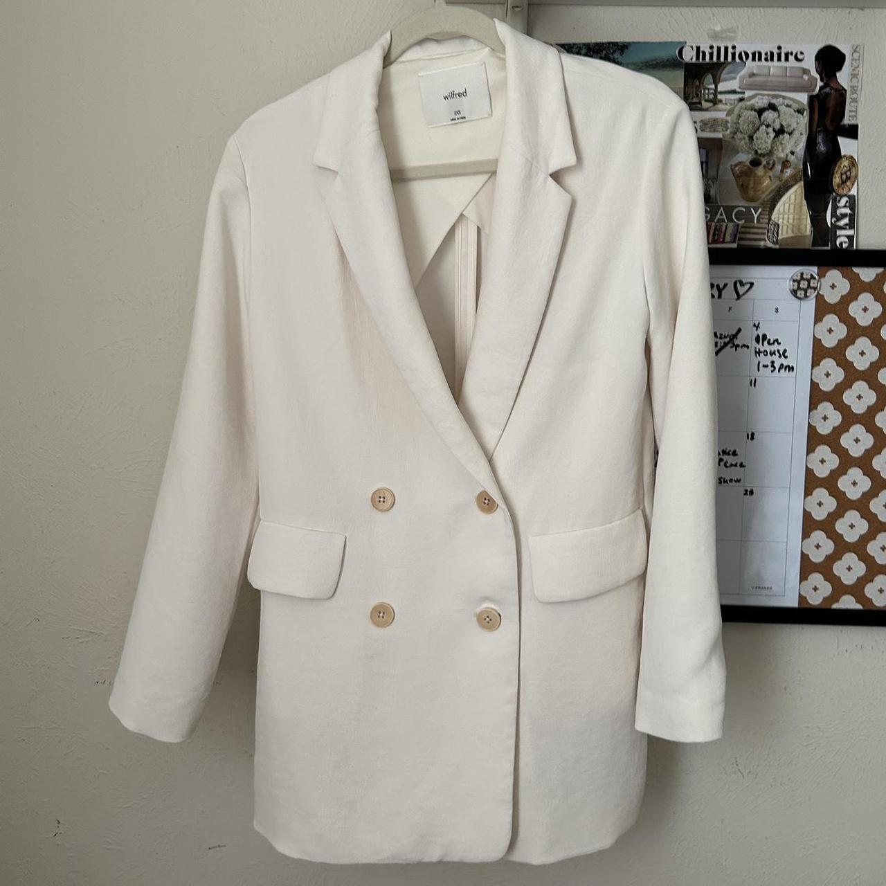 Aritzia Women's White Jacket | Depop