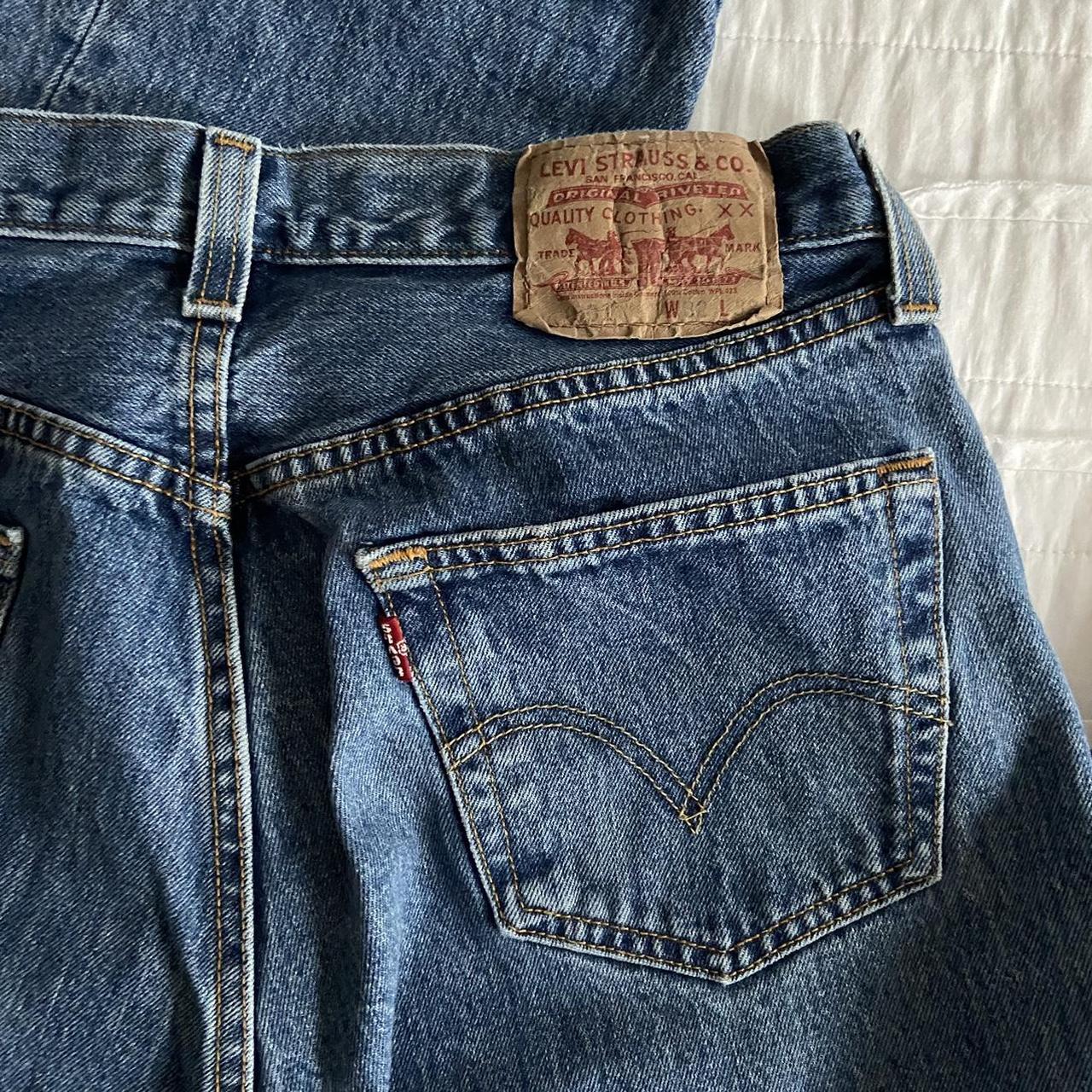 the most perfect levi’s 501’s!! these jeans are the... - Depop