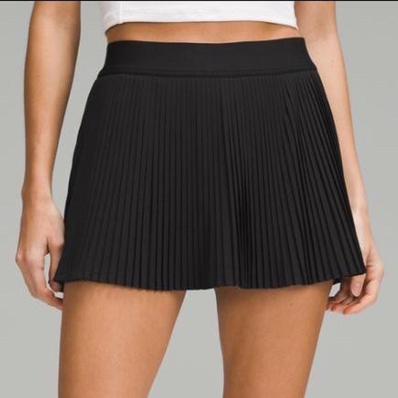 NWT lululemon varsity hr pleated tennis skirt. Depop