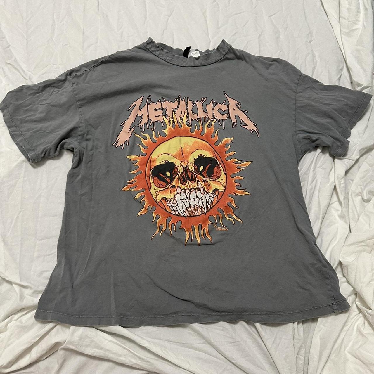 metallica sun graphic tee brand H M size xs Depop