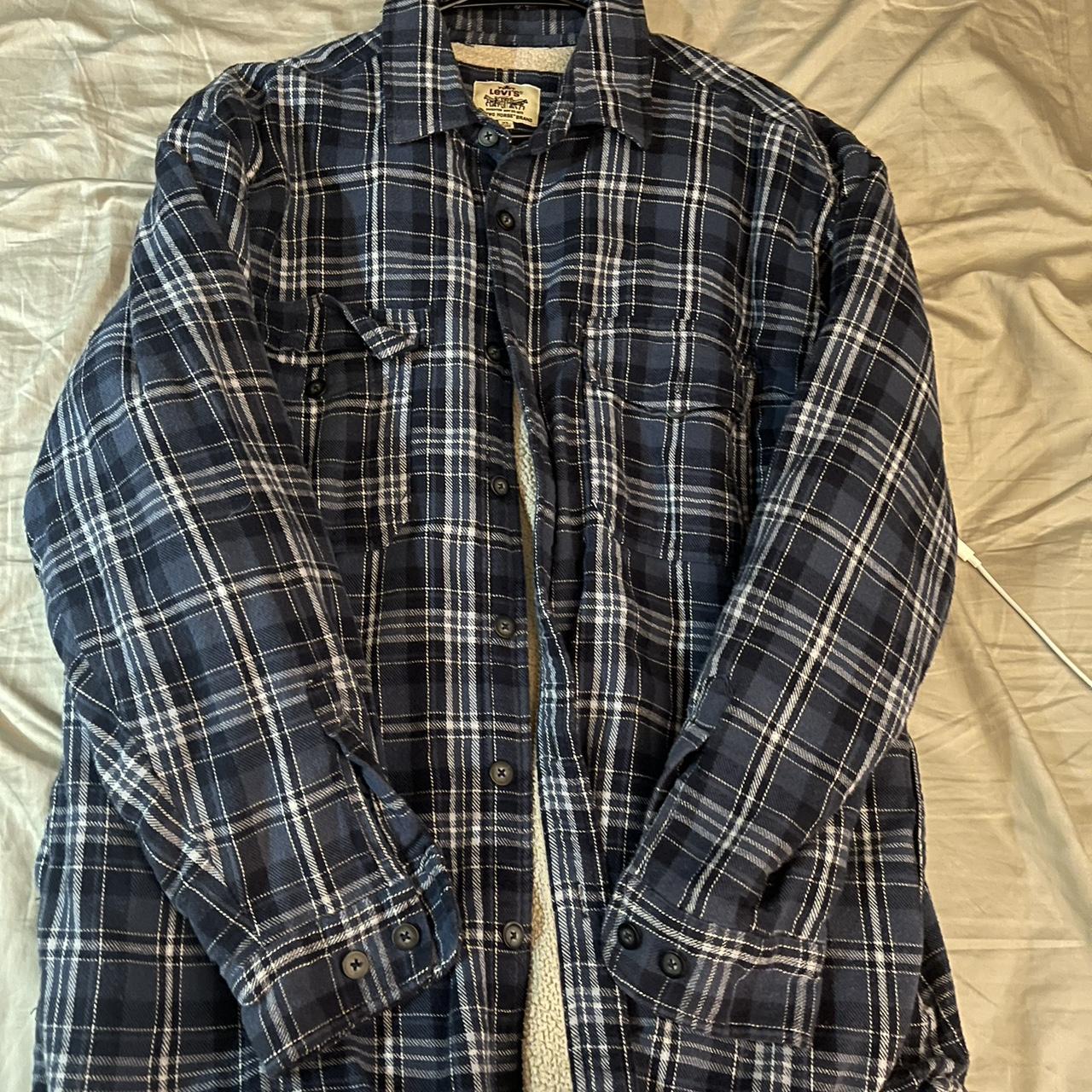 Lightly Used Levi Flannel ‼️‼️ XL - Depop