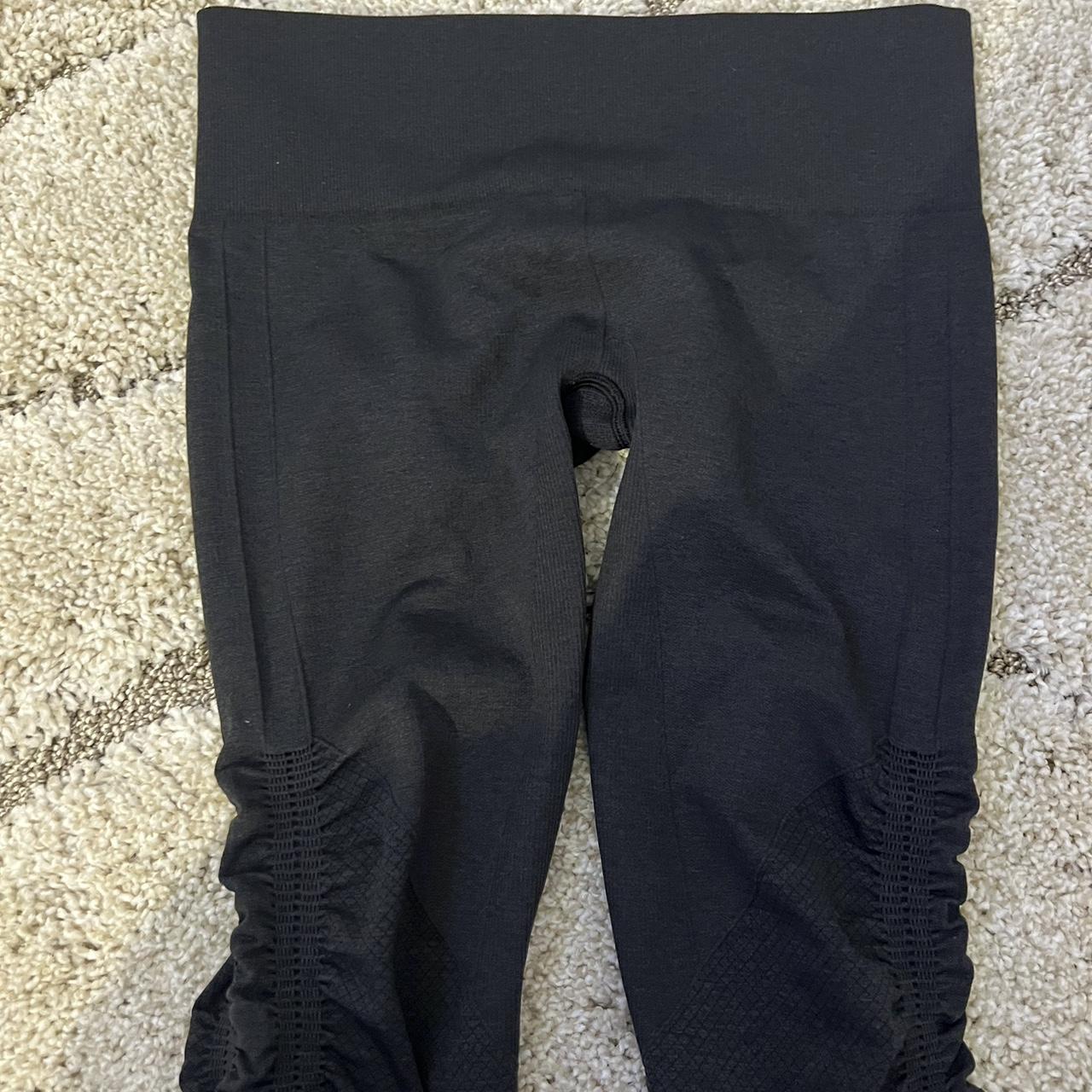 Brand new lululemon black cropped leggings! #alo - Depop