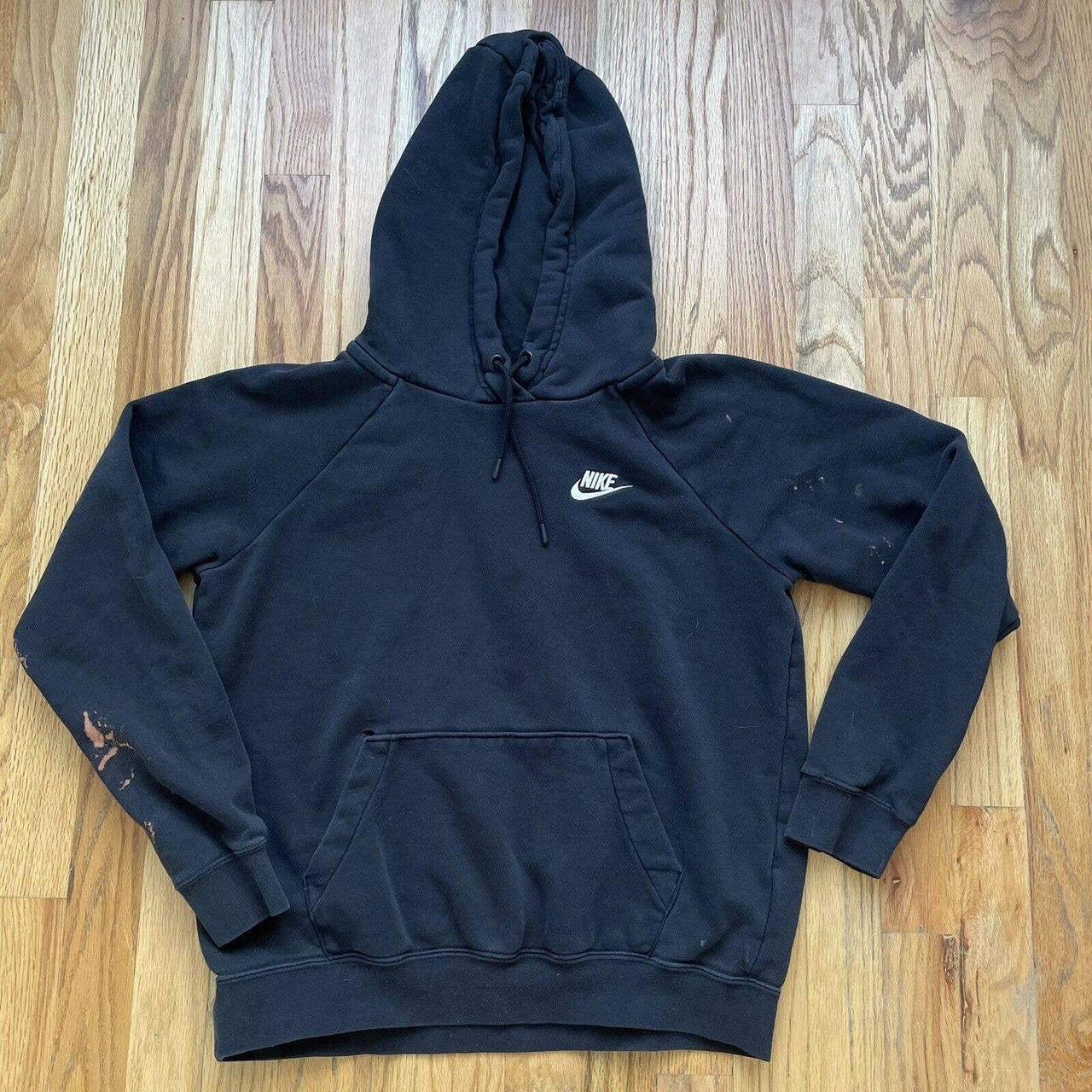 Black nike best sale hoodie with strings