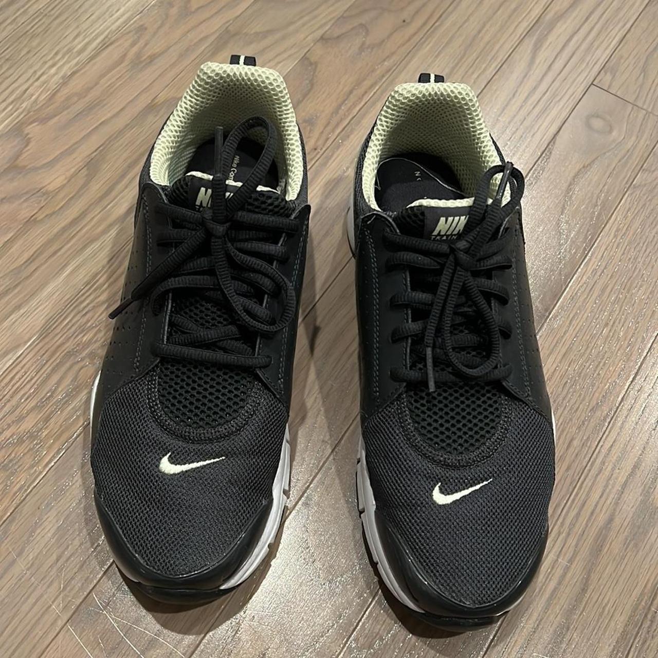 nike narrow fit