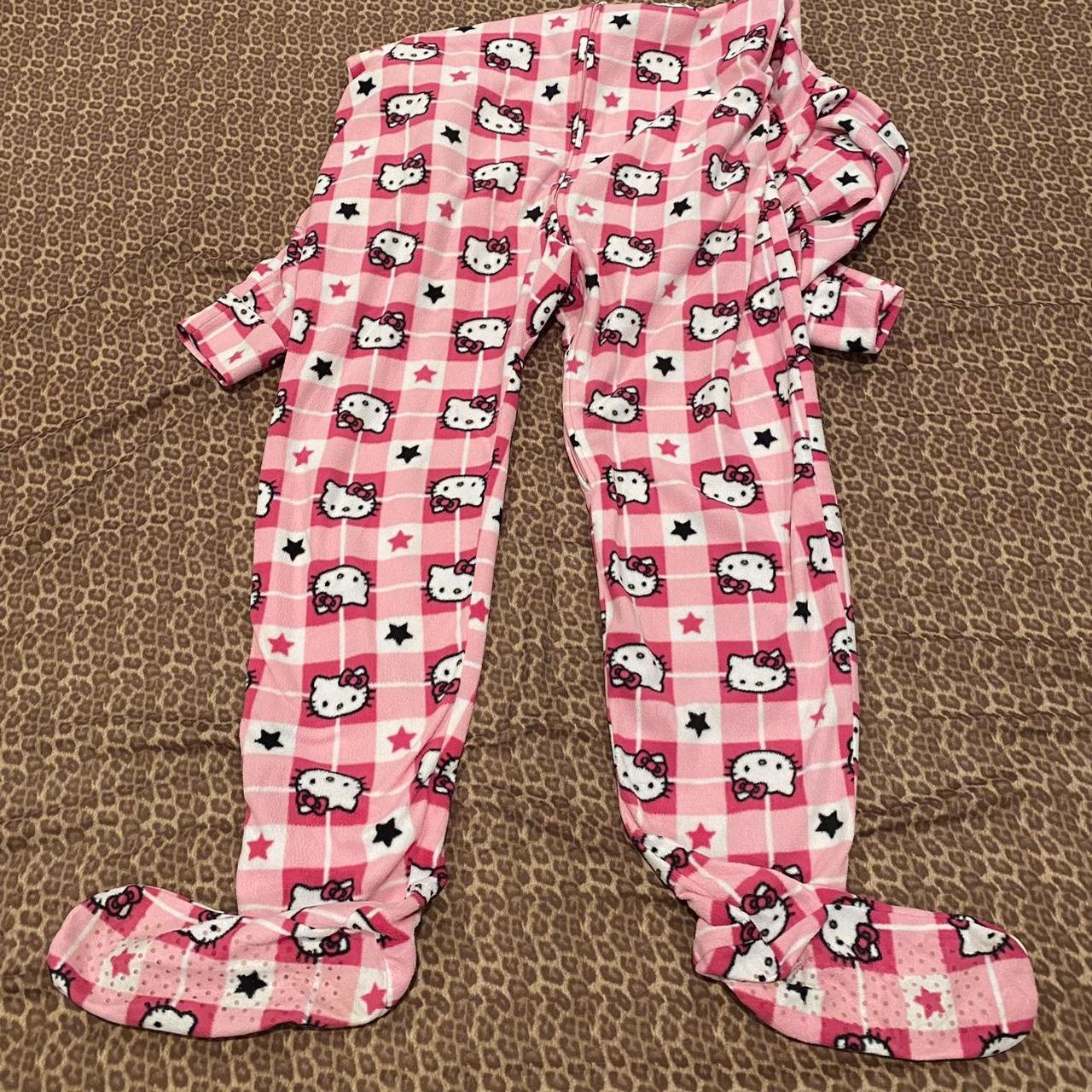 hello kitty onesie! 2010 sanrio, women’s size... - Depop