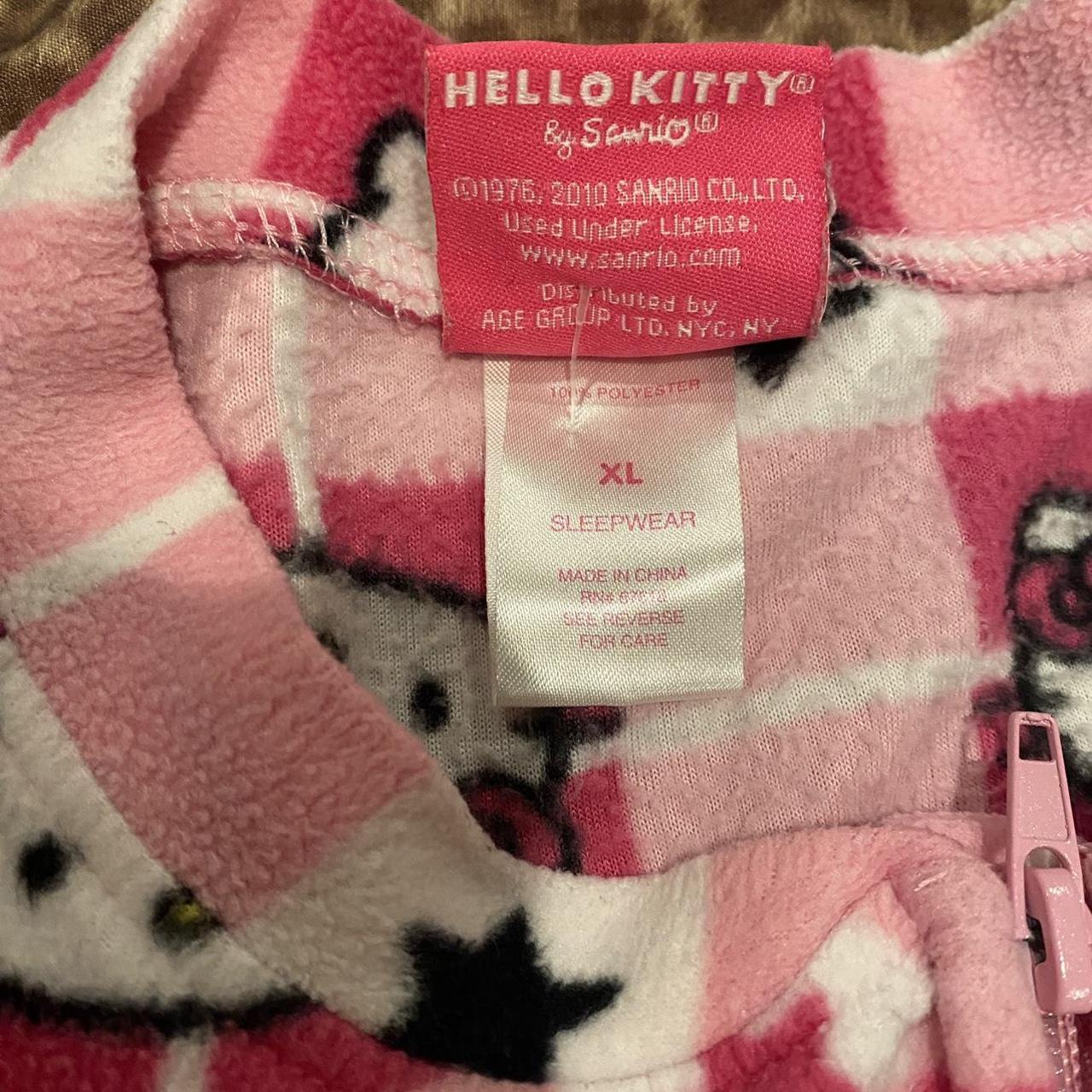 hello kitty onesie! 2010 sanrio, women’s size... - Depop