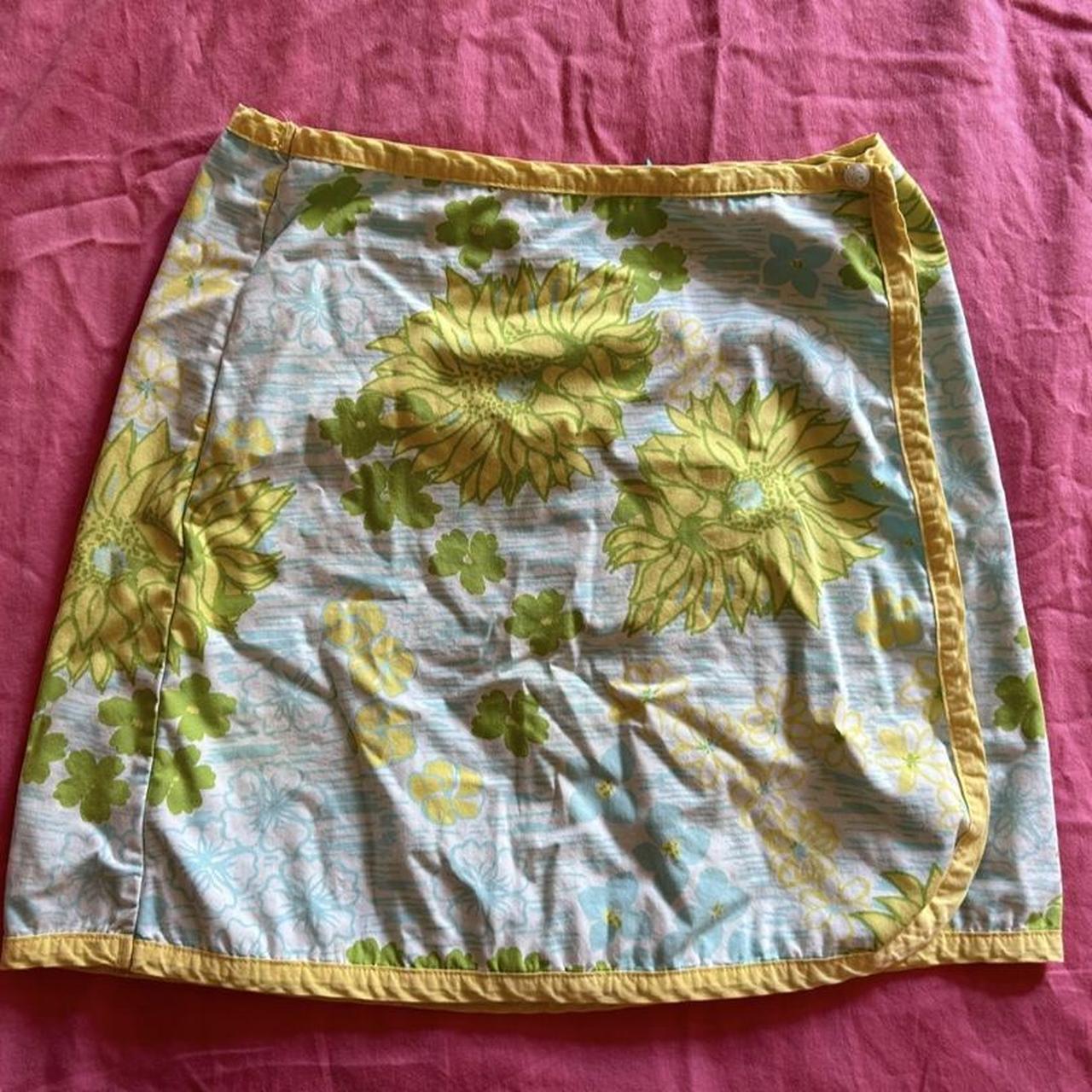 Vintage beachy hibiscus floral mini wrap skirt,