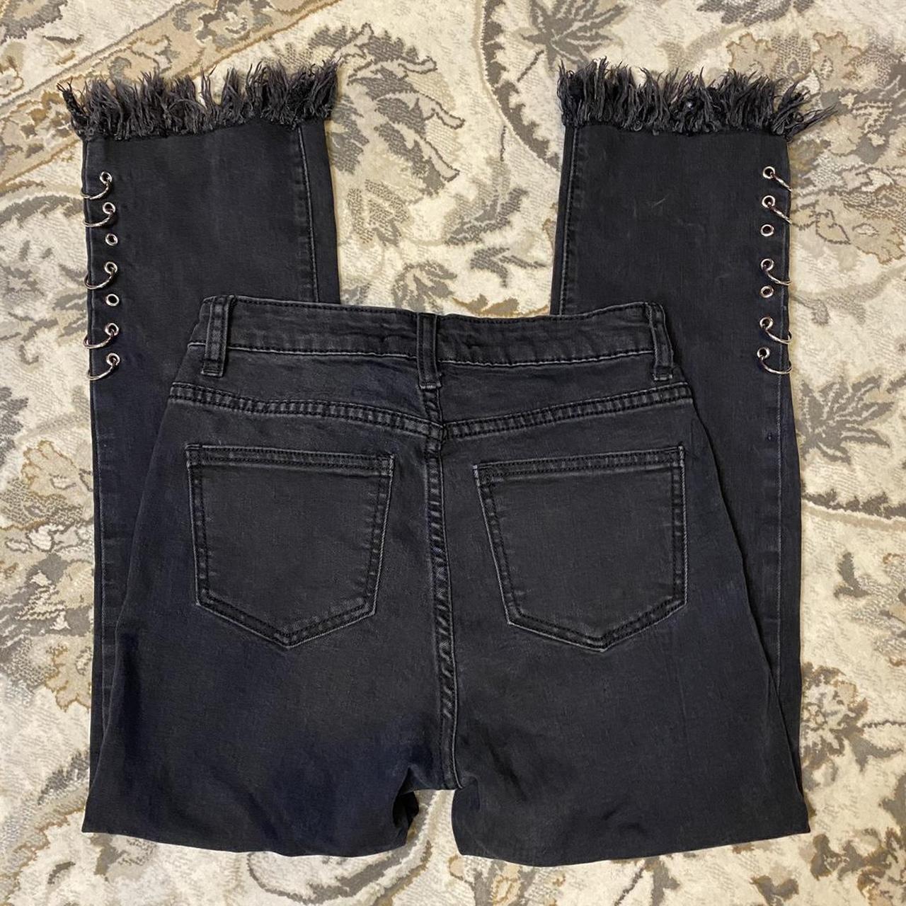 item listed by casstle