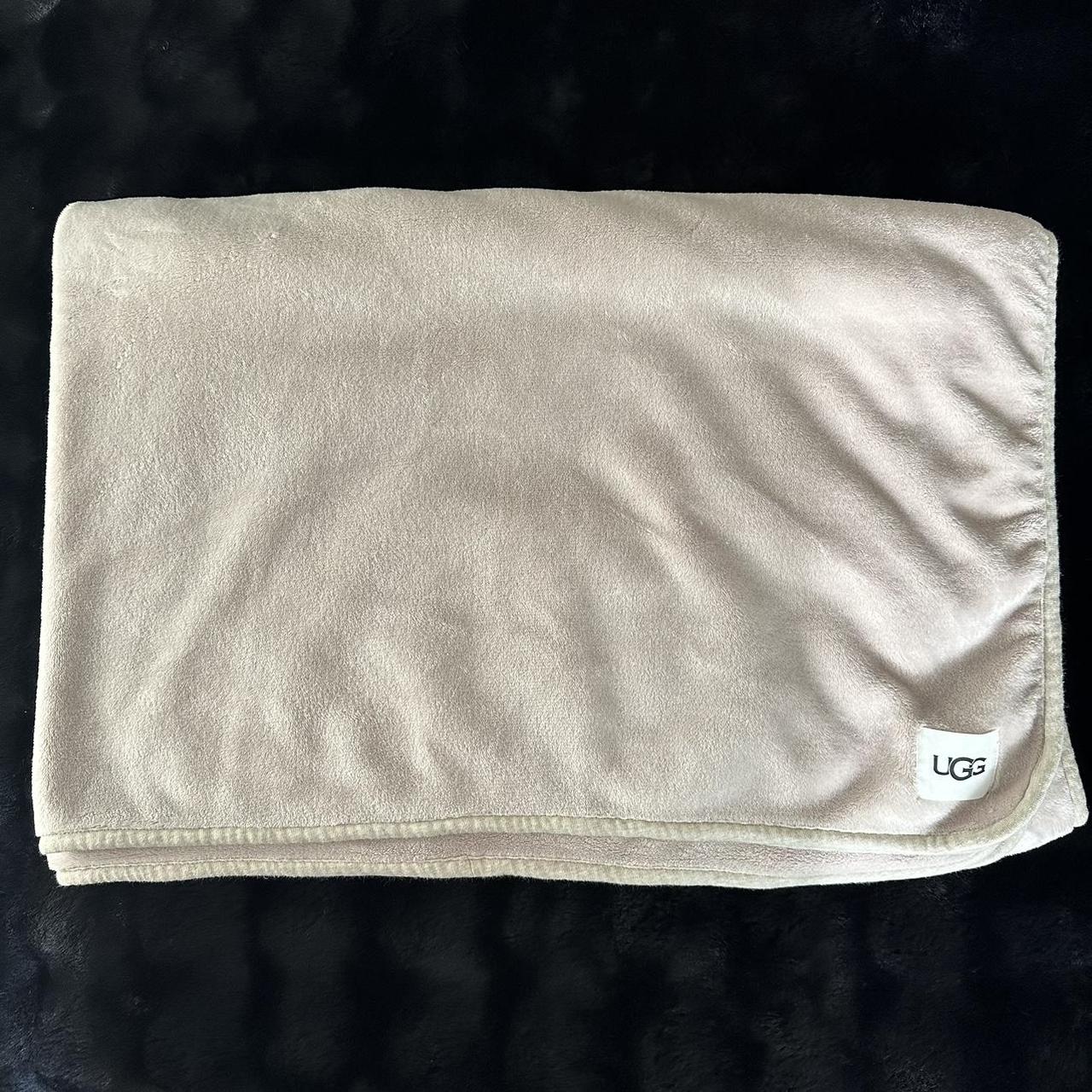 UGG Beige Plush Throw Blanket Approx.70