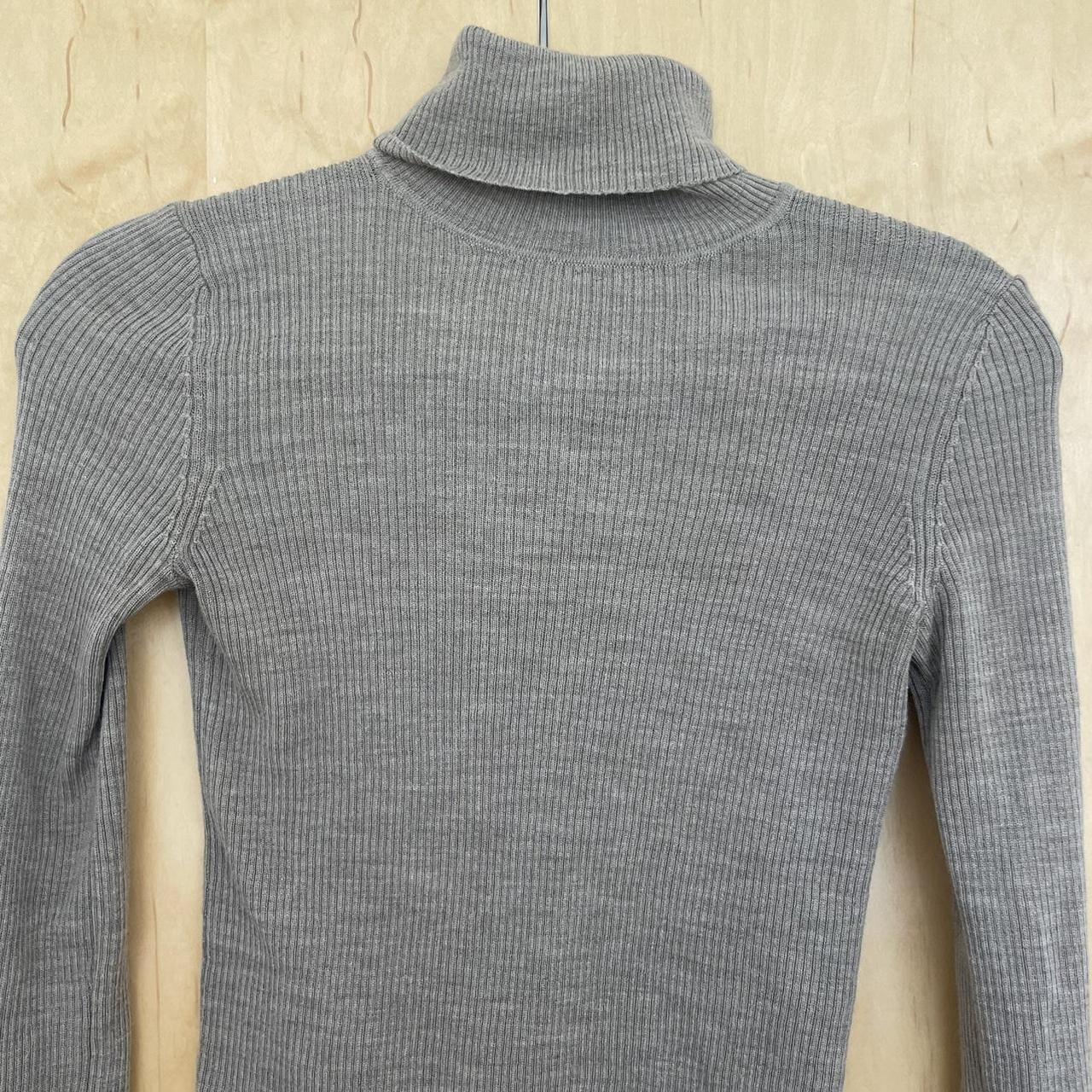 UNIQLO Women's Jumper | Depop