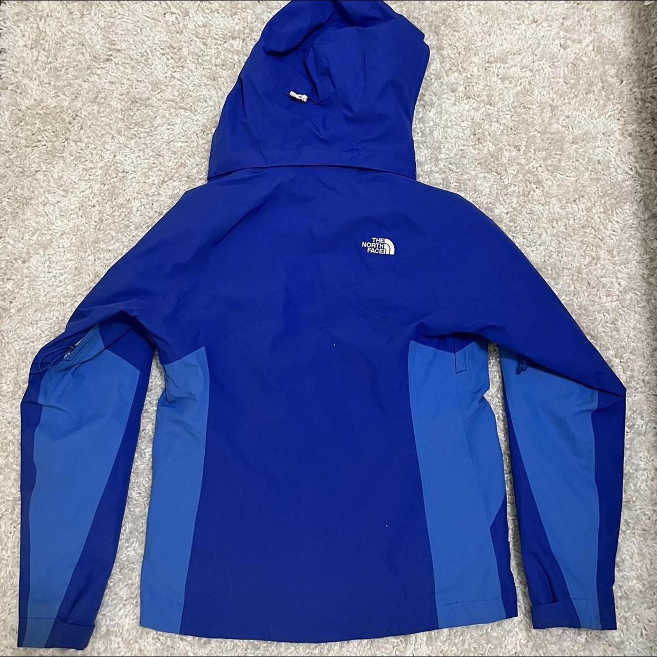 The North Face Women's Blue Coat (3)