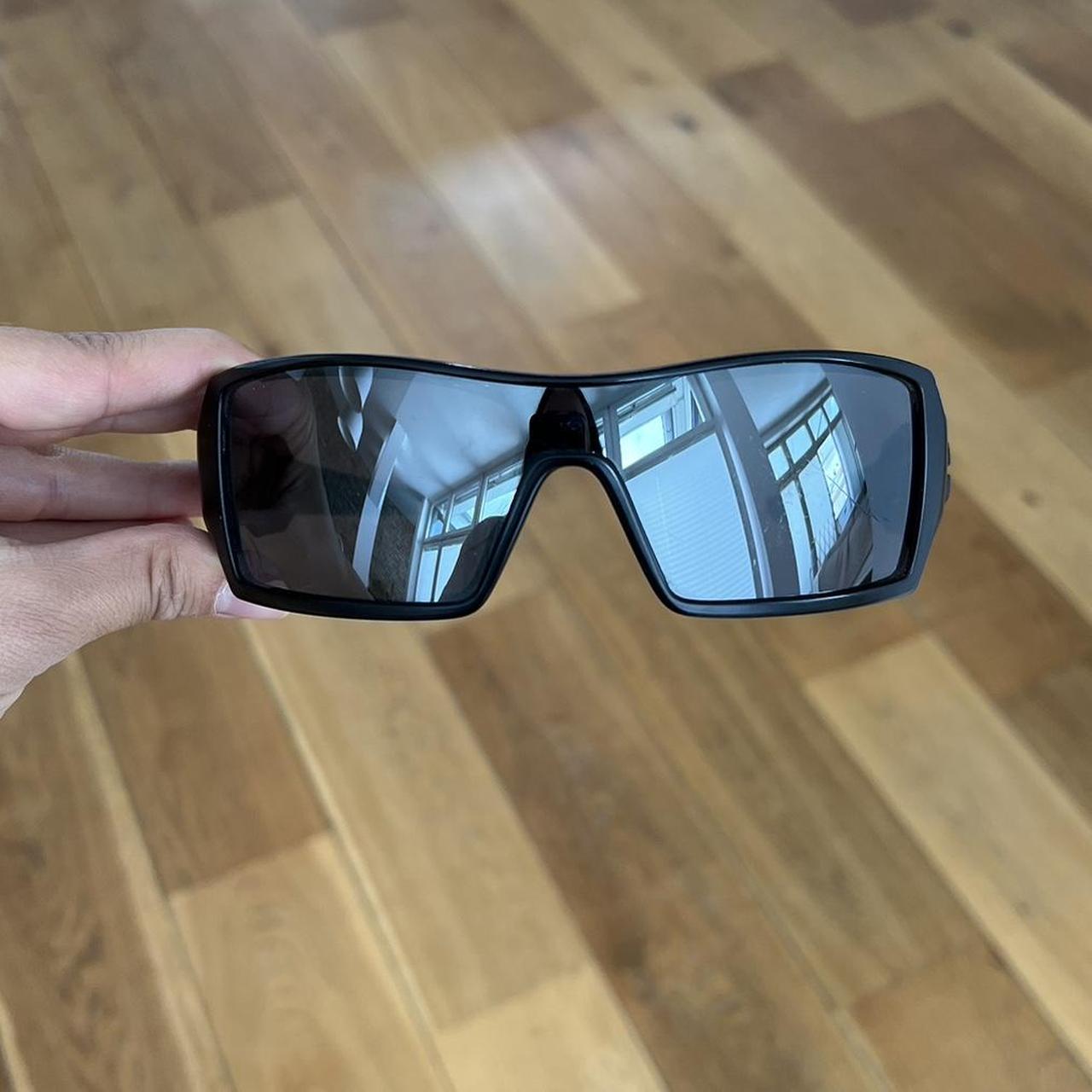 Oakley Oil Rig 2000s y2k Black Rare Sunglasses | Depop