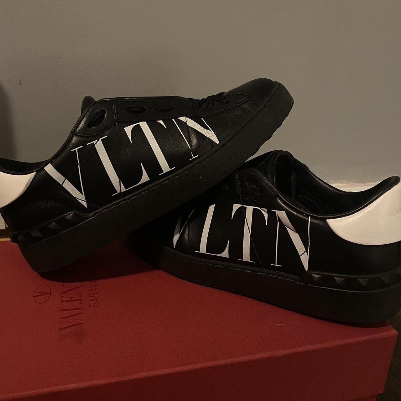 Ladies black valentino trainers hotsell