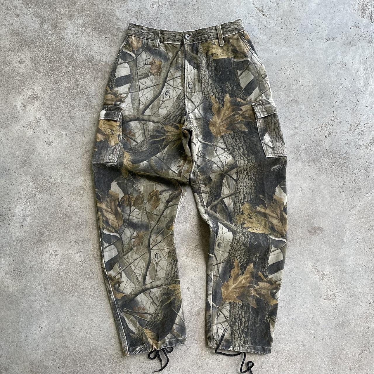 Crazy vintage baggy 90s Realtree forest tree camo...