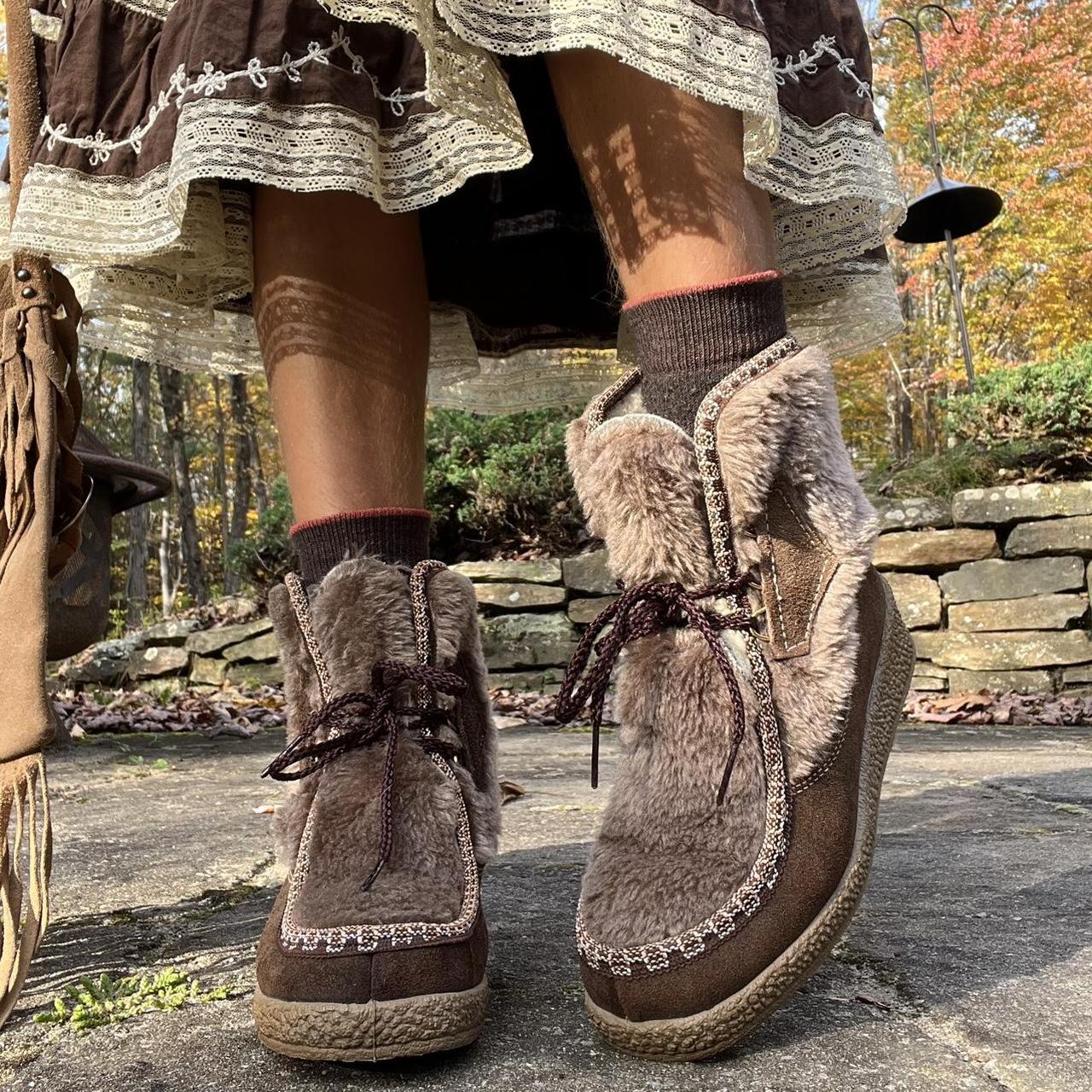 Fuzzy moccasin online boots