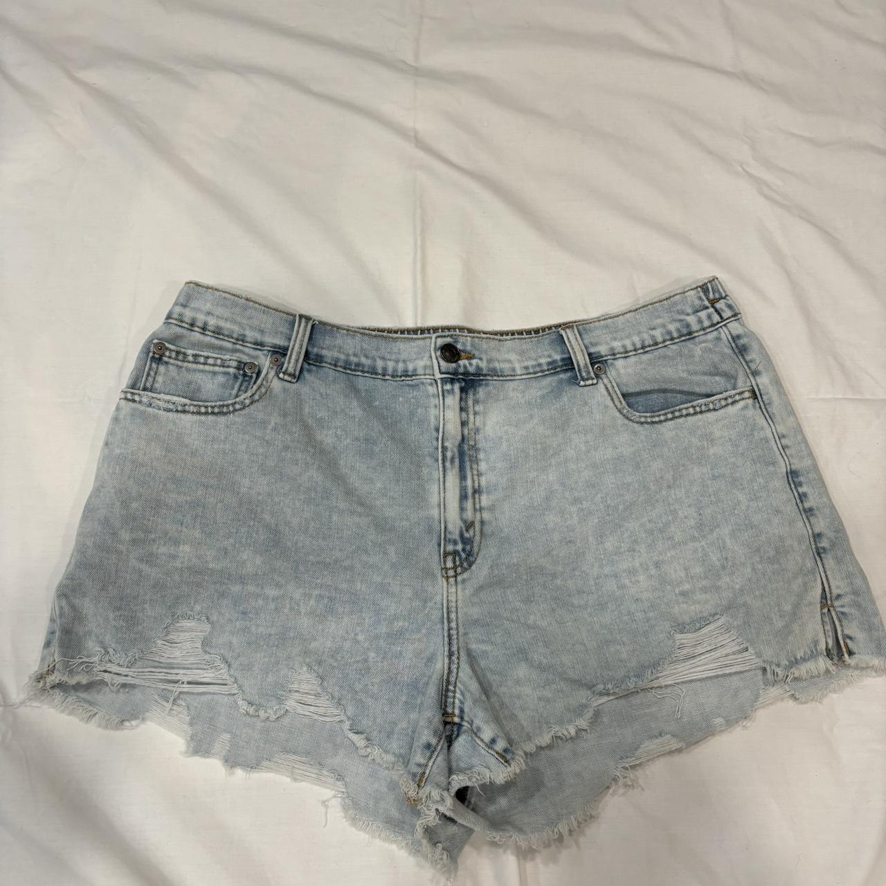 item listed by selinaxwu