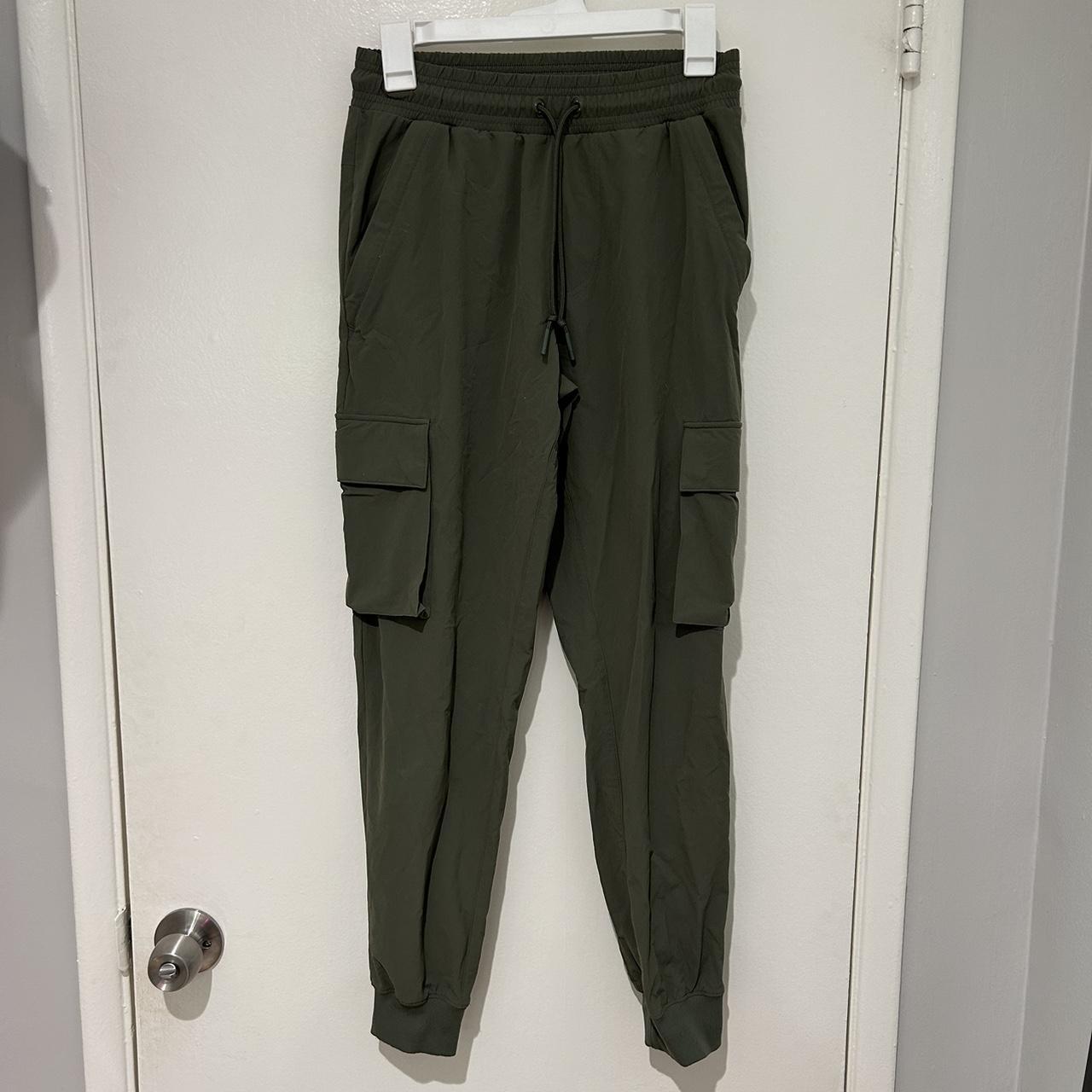 Alo Yoga Army Joggers. Men’s small Depop