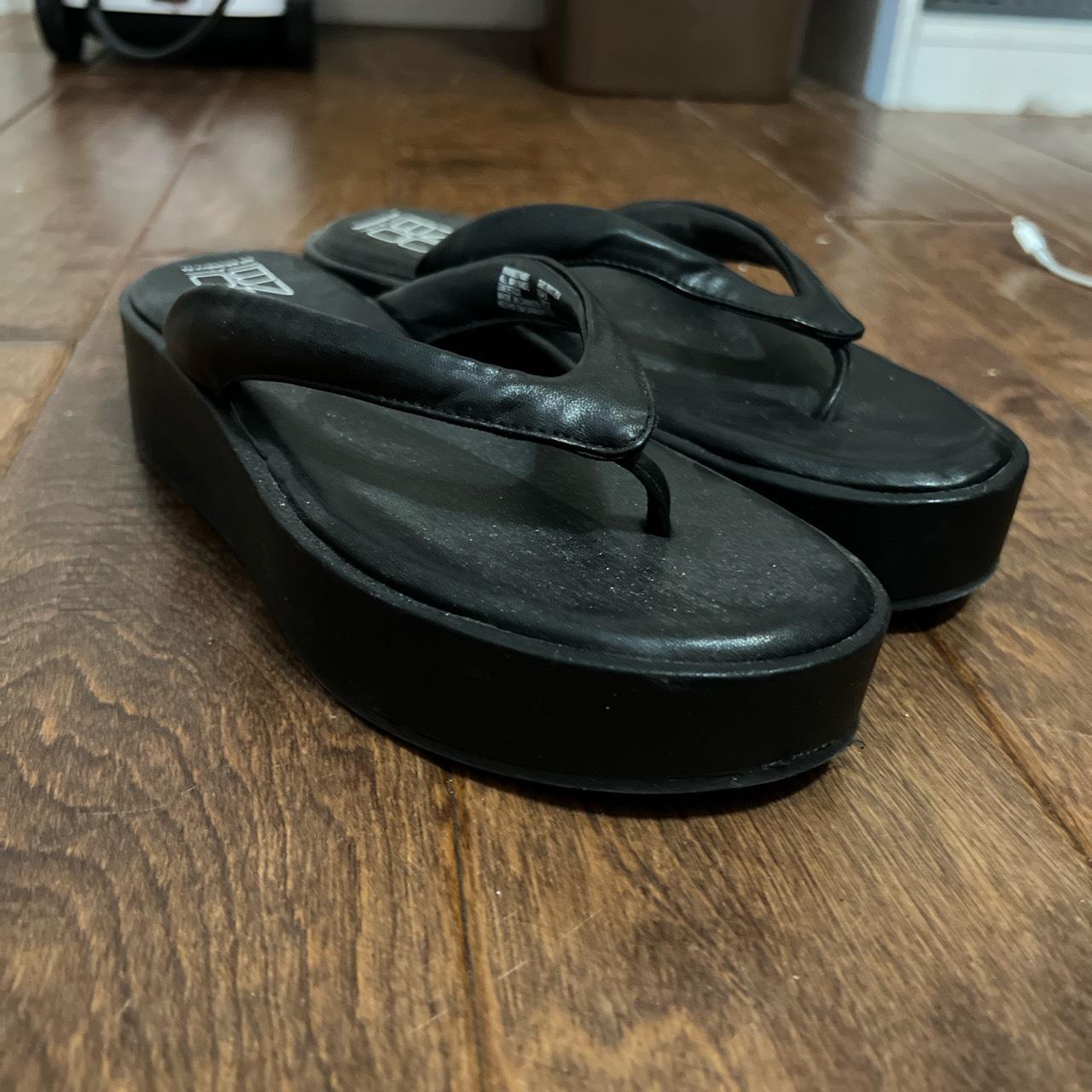 Y2K Platform Flip Flops Size 6 #y2k #platform... - Depop