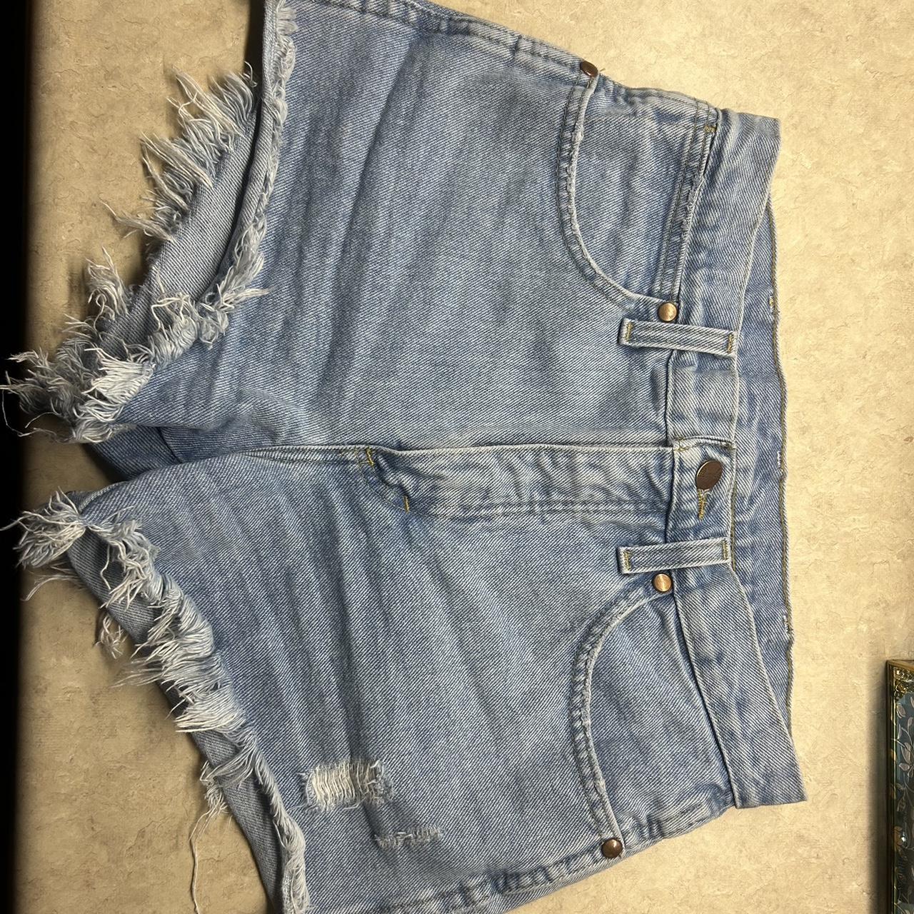 item listed by _hannahrupp