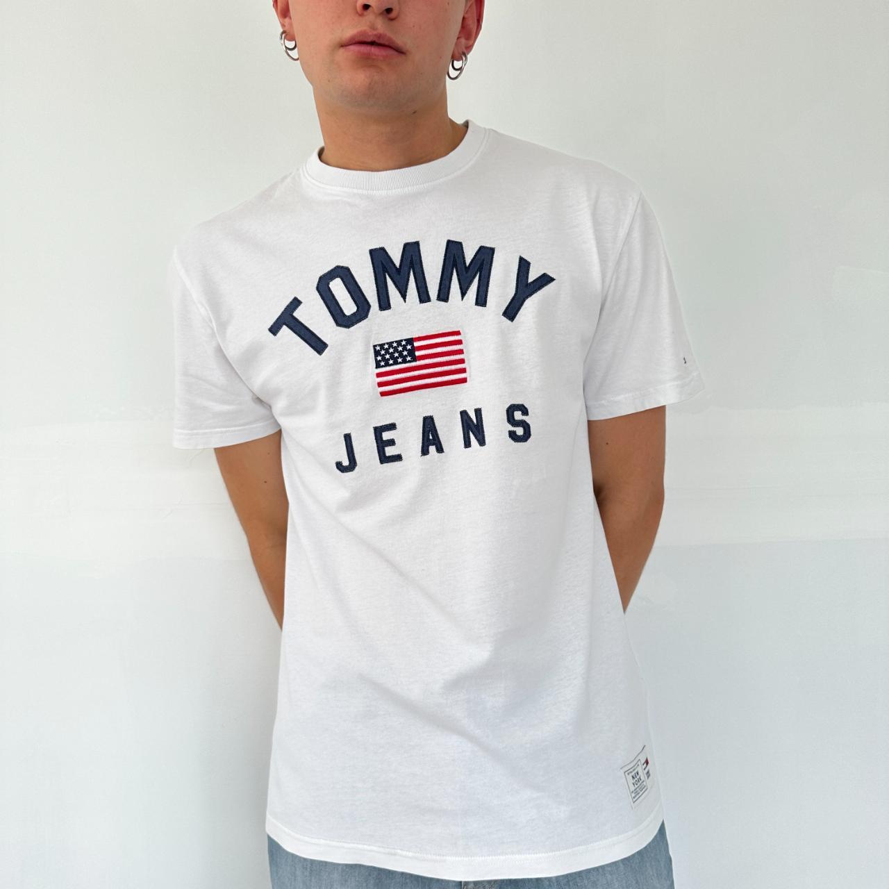 FREE SHIPPING ON ALL ORDERS 🏴‍☠️ White Tommy Hilfiger... Depop