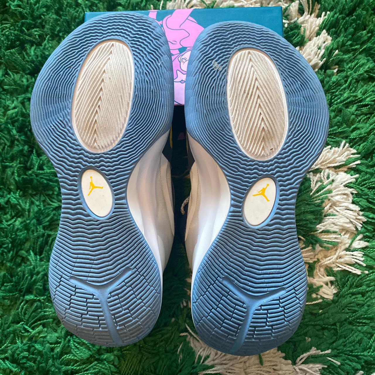 Marquette University sample jordan Pe size Depop