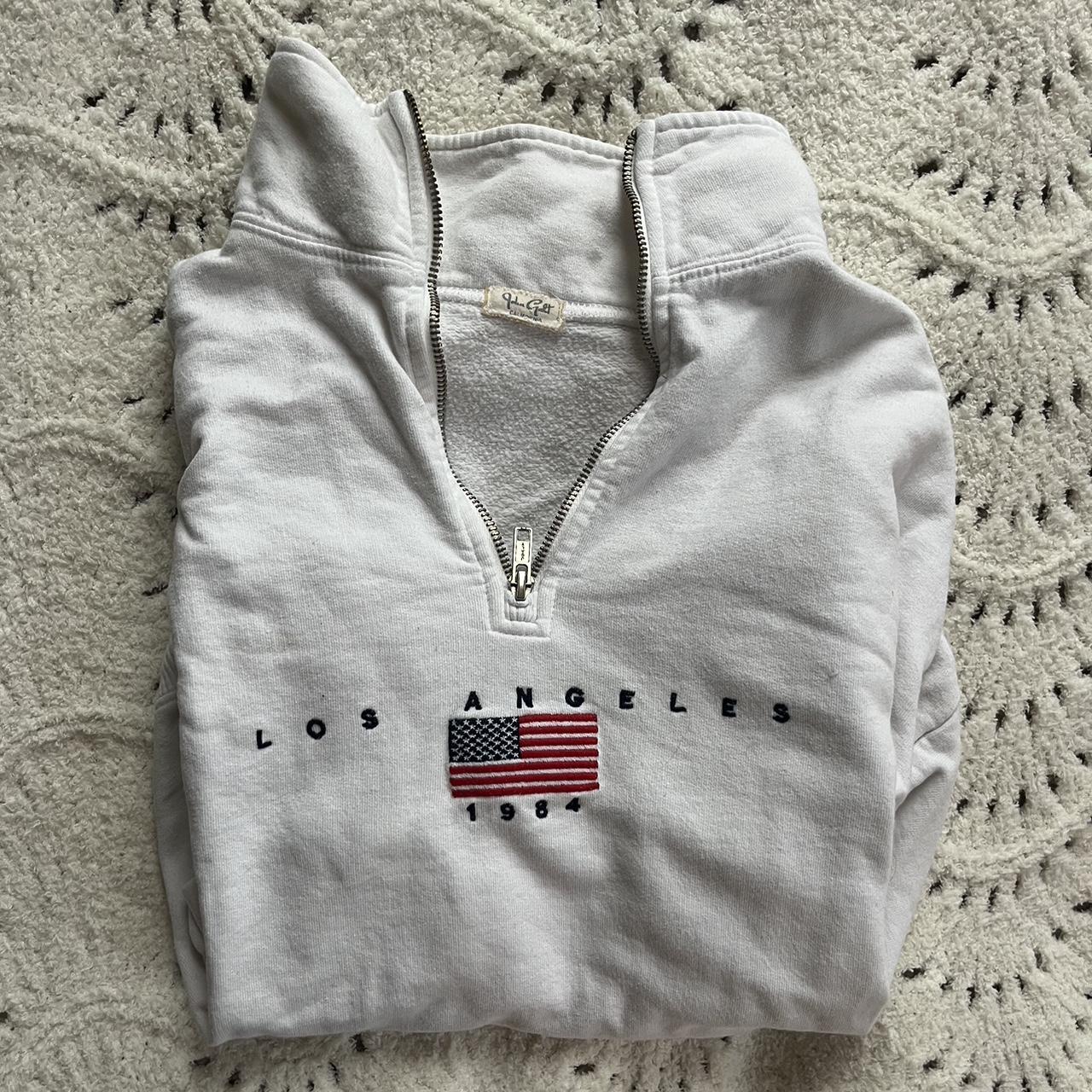 Brandy melville los angeles sweatshirt very good... Depop