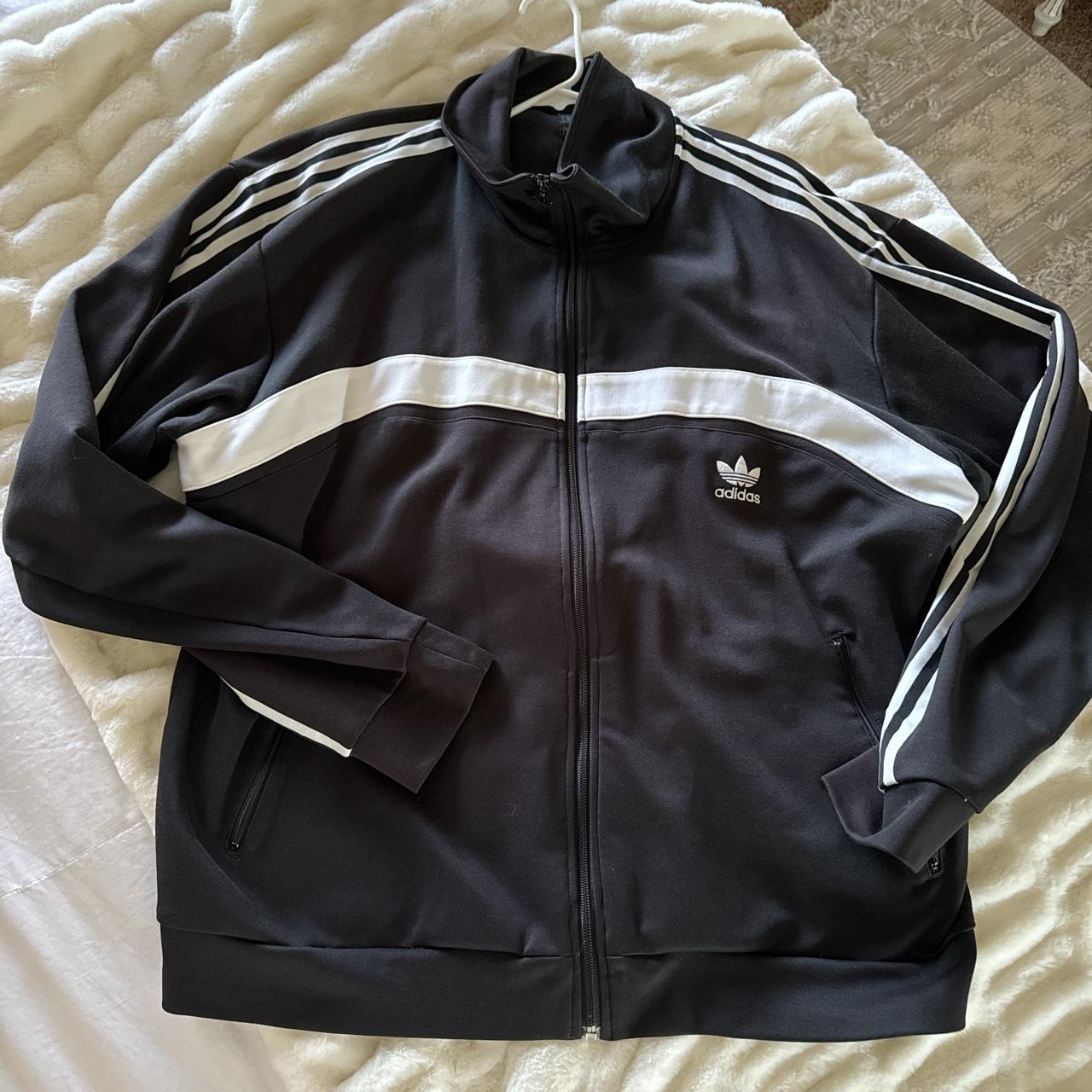 Adidas zip up - Depop