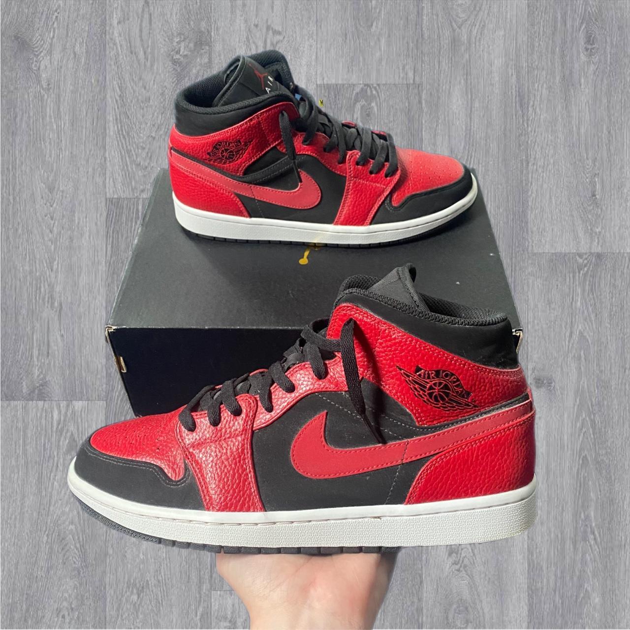 restock jordan 1 mid