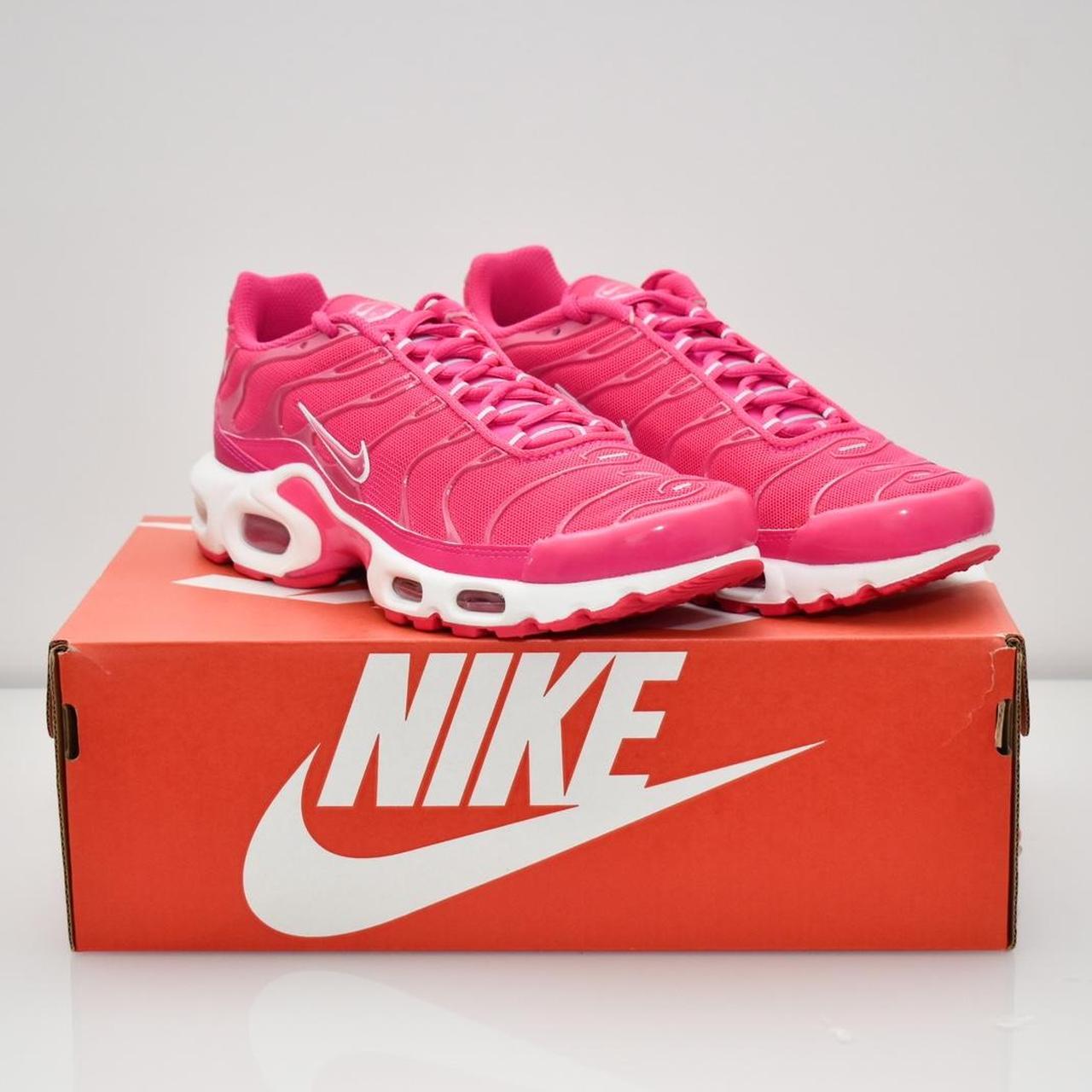tan and pink air max
